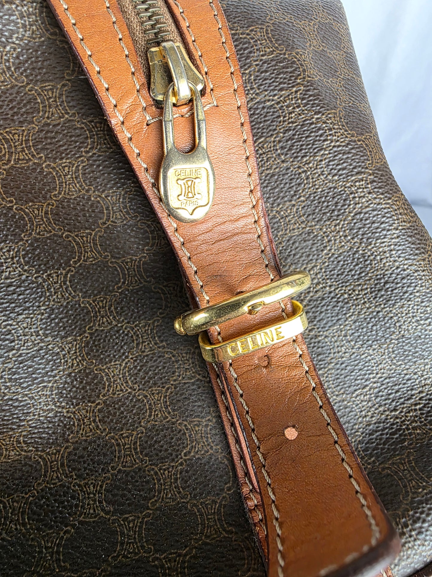 CELINE UPRIGHT TRAVEL BAG, SIZE 40