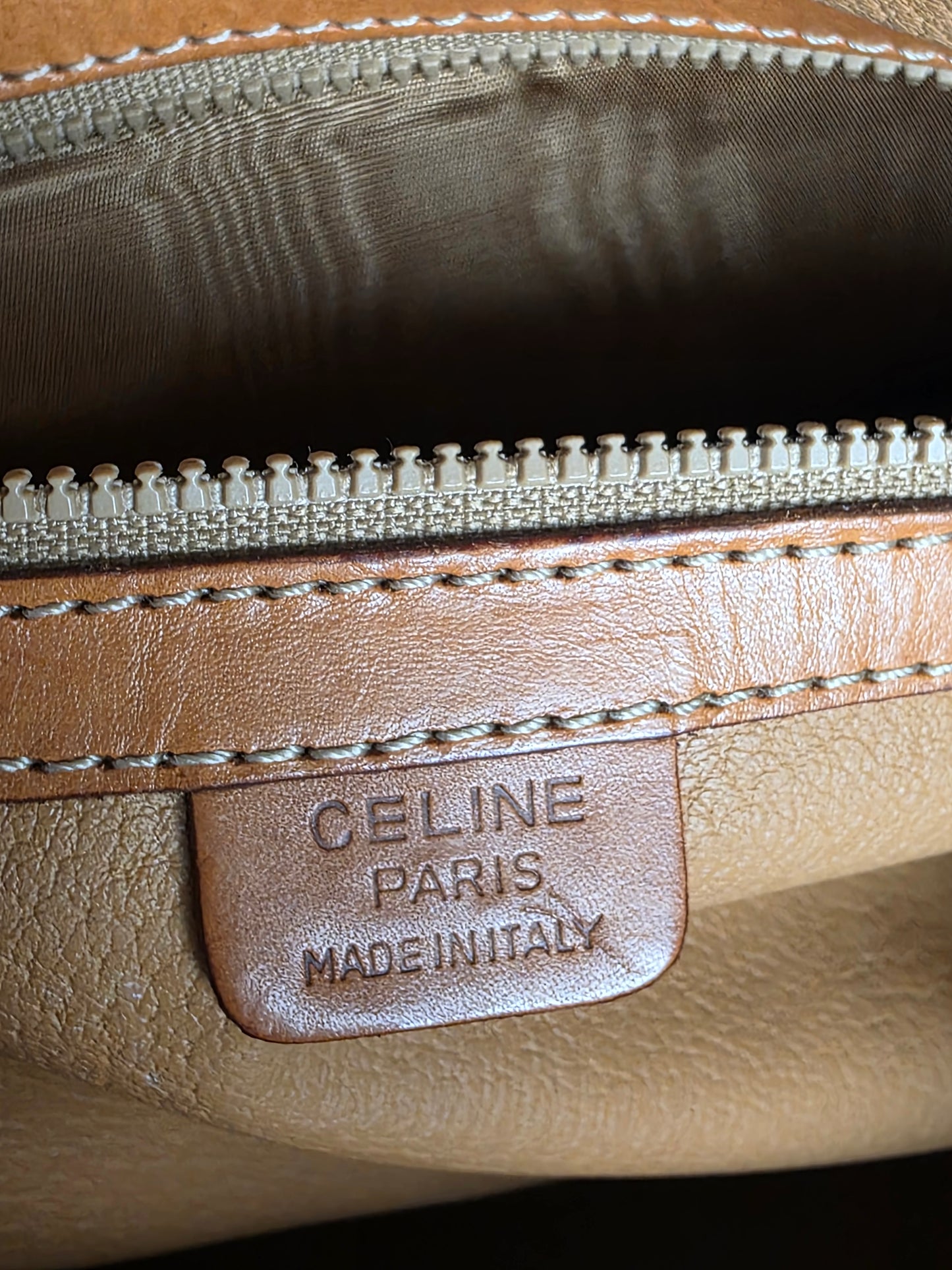 CELINE UPRIGHT TRAVEL BAG, SIZE 40