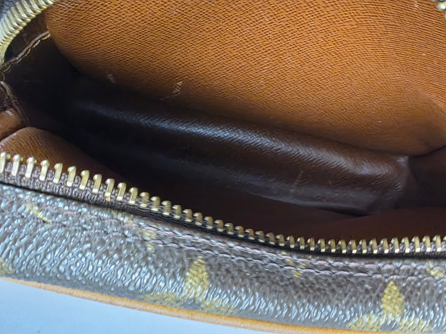 LOUIS VUITTON VINTAGE AMAZONE MONOGRAM CANVAS CROSSBODY BAG