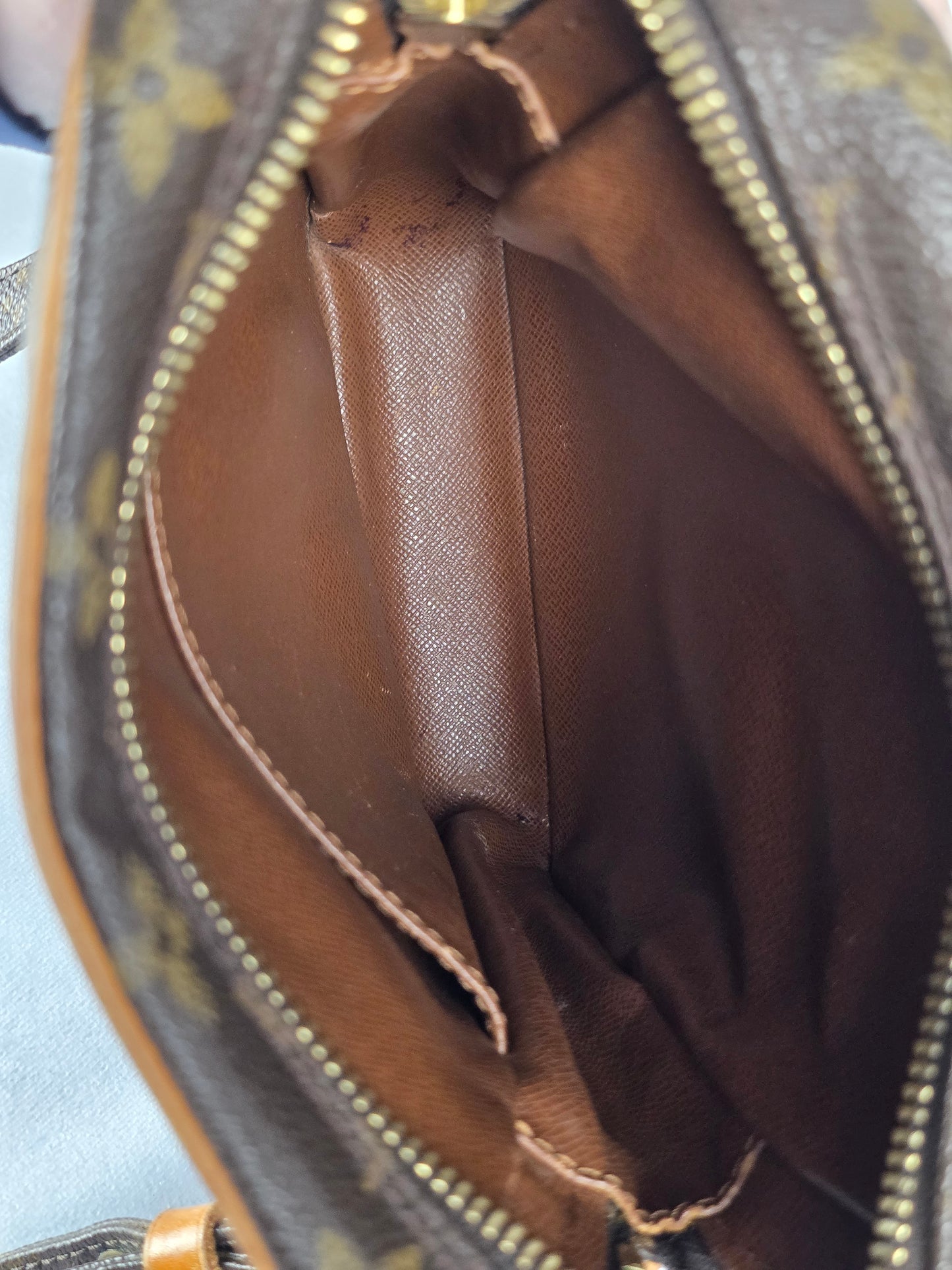 LOUIS VUITTON VINTAGE AMAZONE MONOGRAM CANVAS CROSSBODY BAG