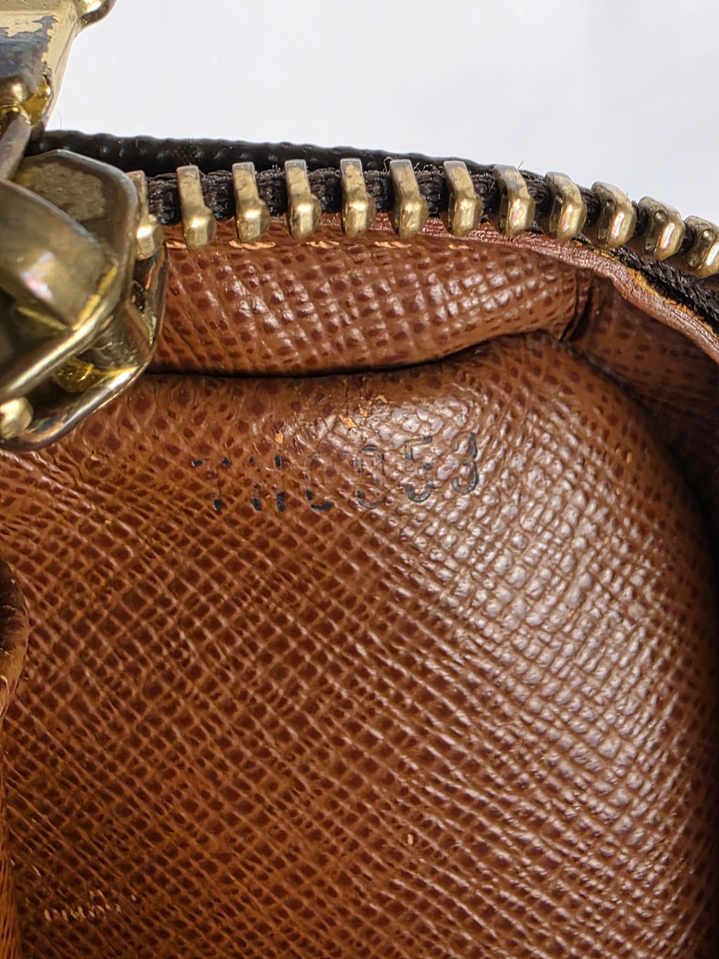 LOUIS VUITTON VINTAGE AMAZONE MONOGRAM CANVAS CROSSBODY BAG