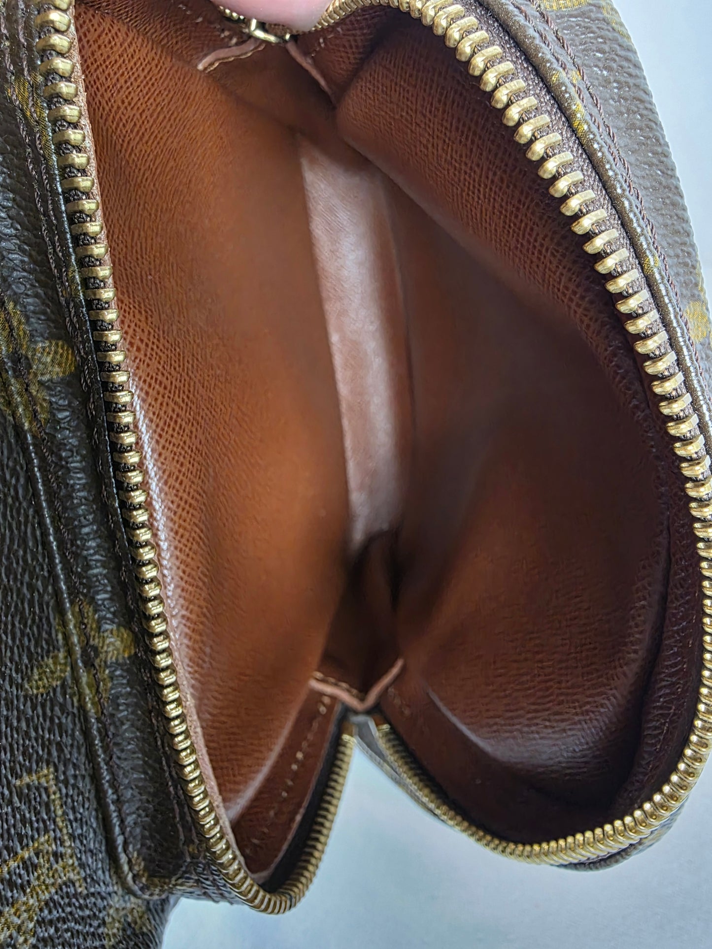 LOUIS VUITTON VINTAGE AMAZONE MONOGRAM CANVAS CROSSBODY BAG