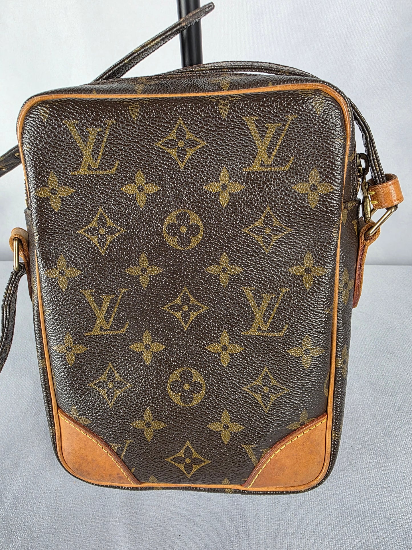 LOUIS VUITTON MONOGRAM DANUBE CROSSBODY/SHOULDER BAG