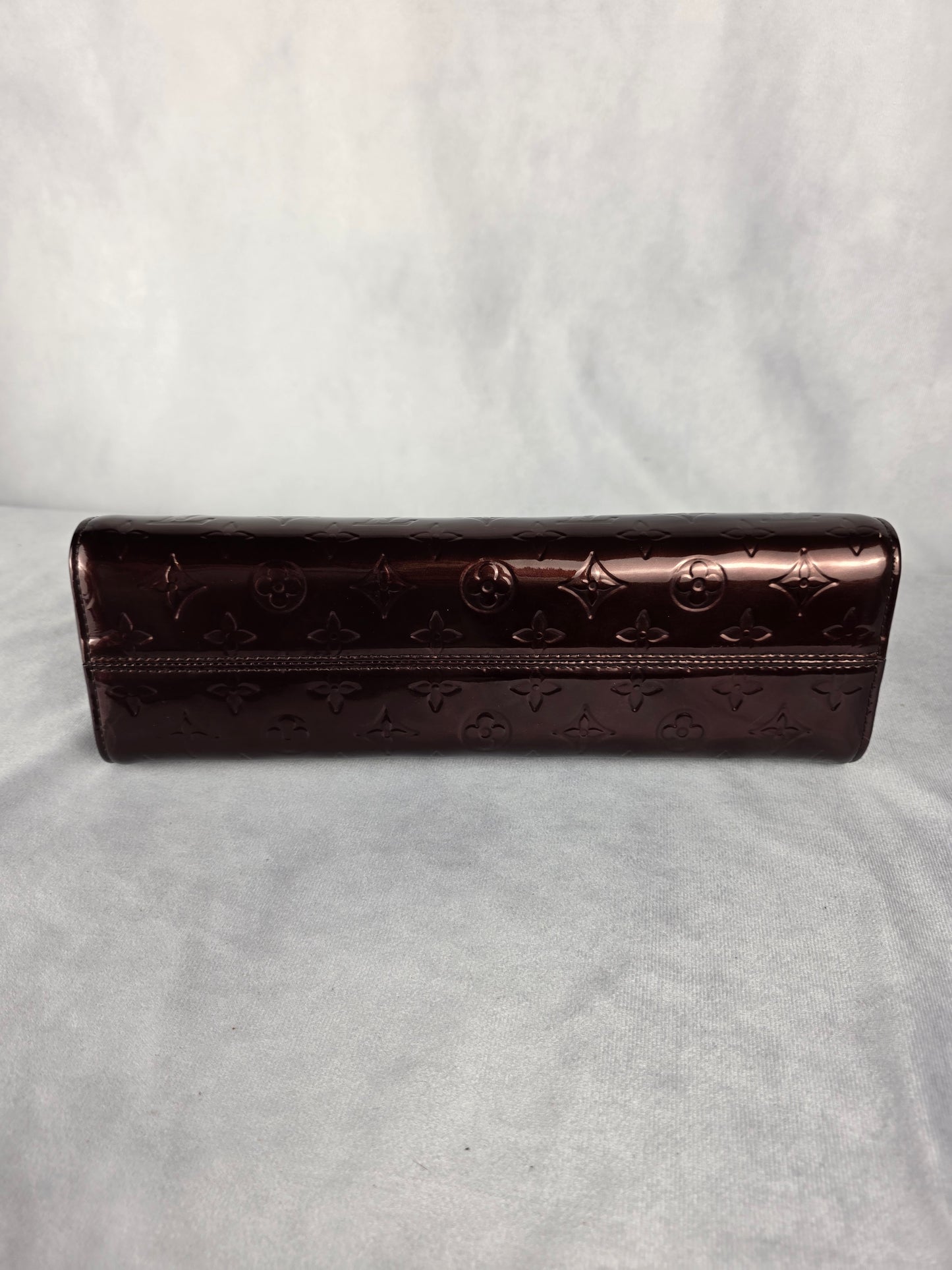 LOUIS VUITTON ROXBURY DRIVE MONOGRAM VERNIS HANDBAG IN AMARANTE (DEEP BURGUNDY) w/ SHOULDER STRAP