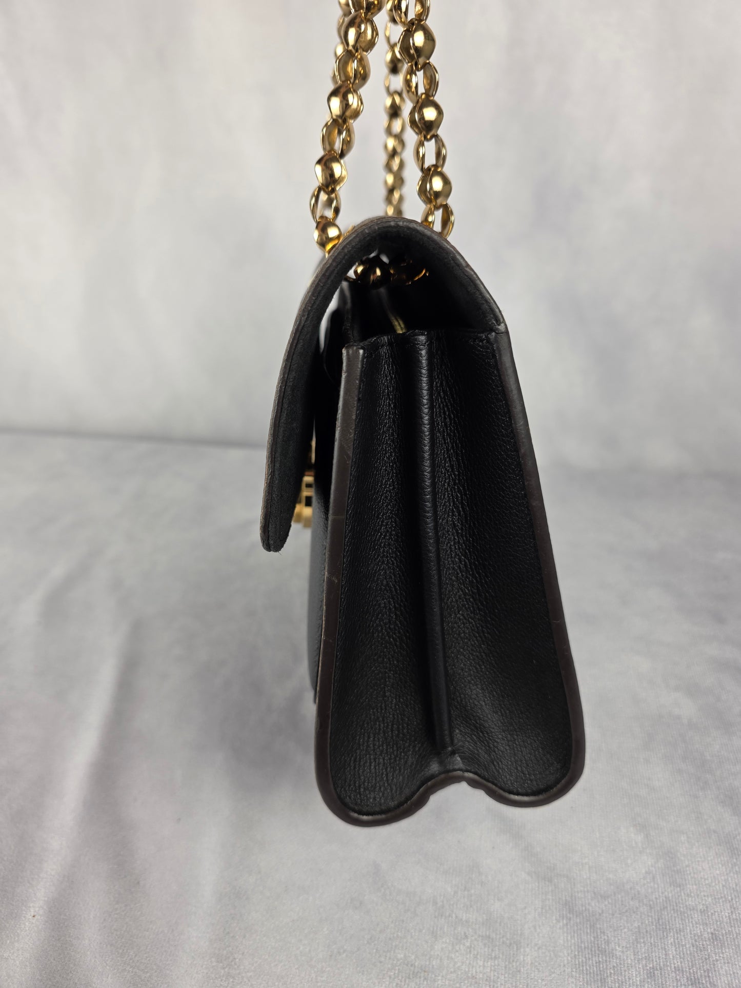 LOUIS VUITTON VICTOIRE MONOGRAM CHAIN SHOULDER BAG