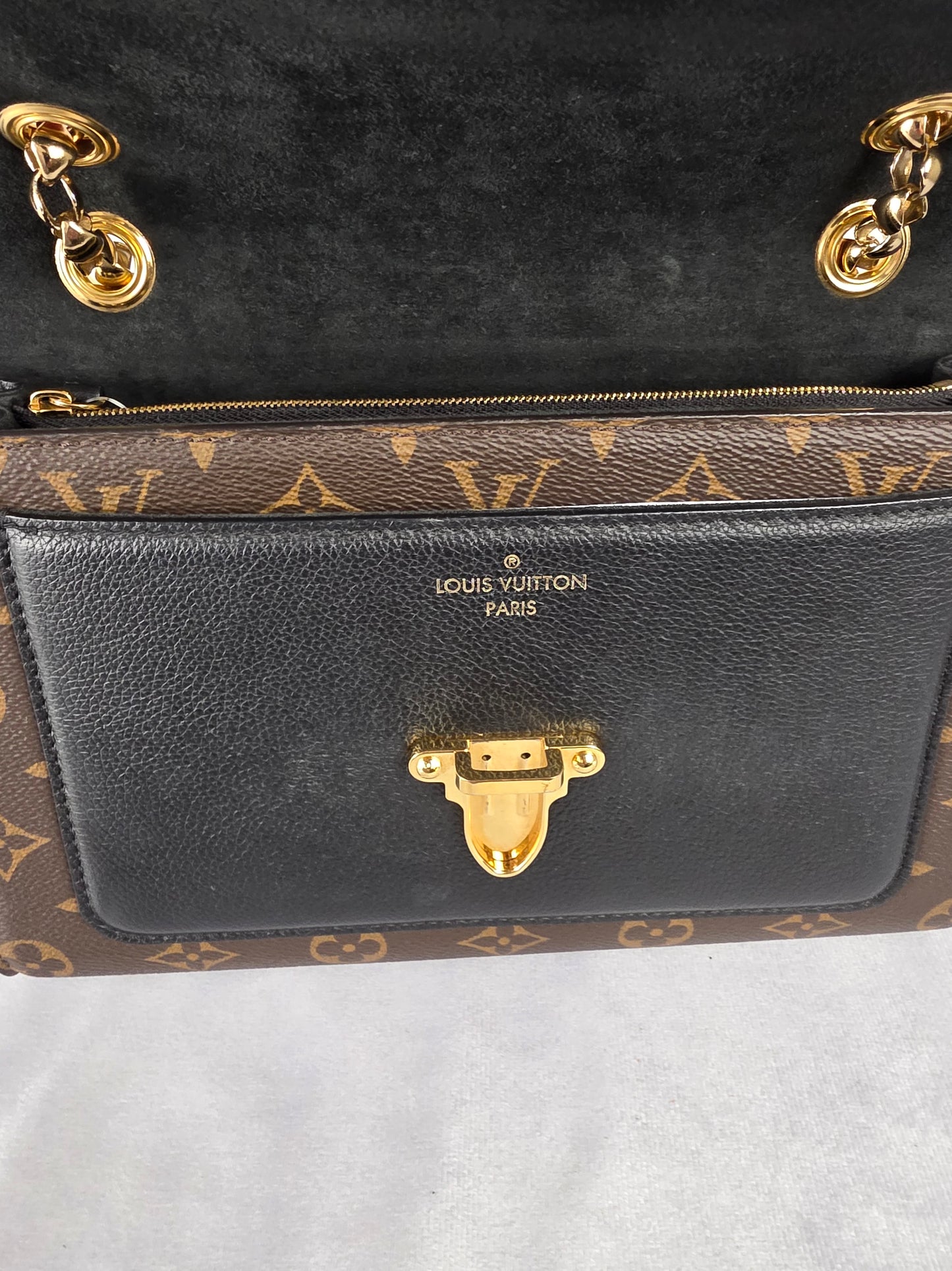 LOUIS VUITTON VICTOIRE MONOGRAM CHAIN SHOULDER BAG