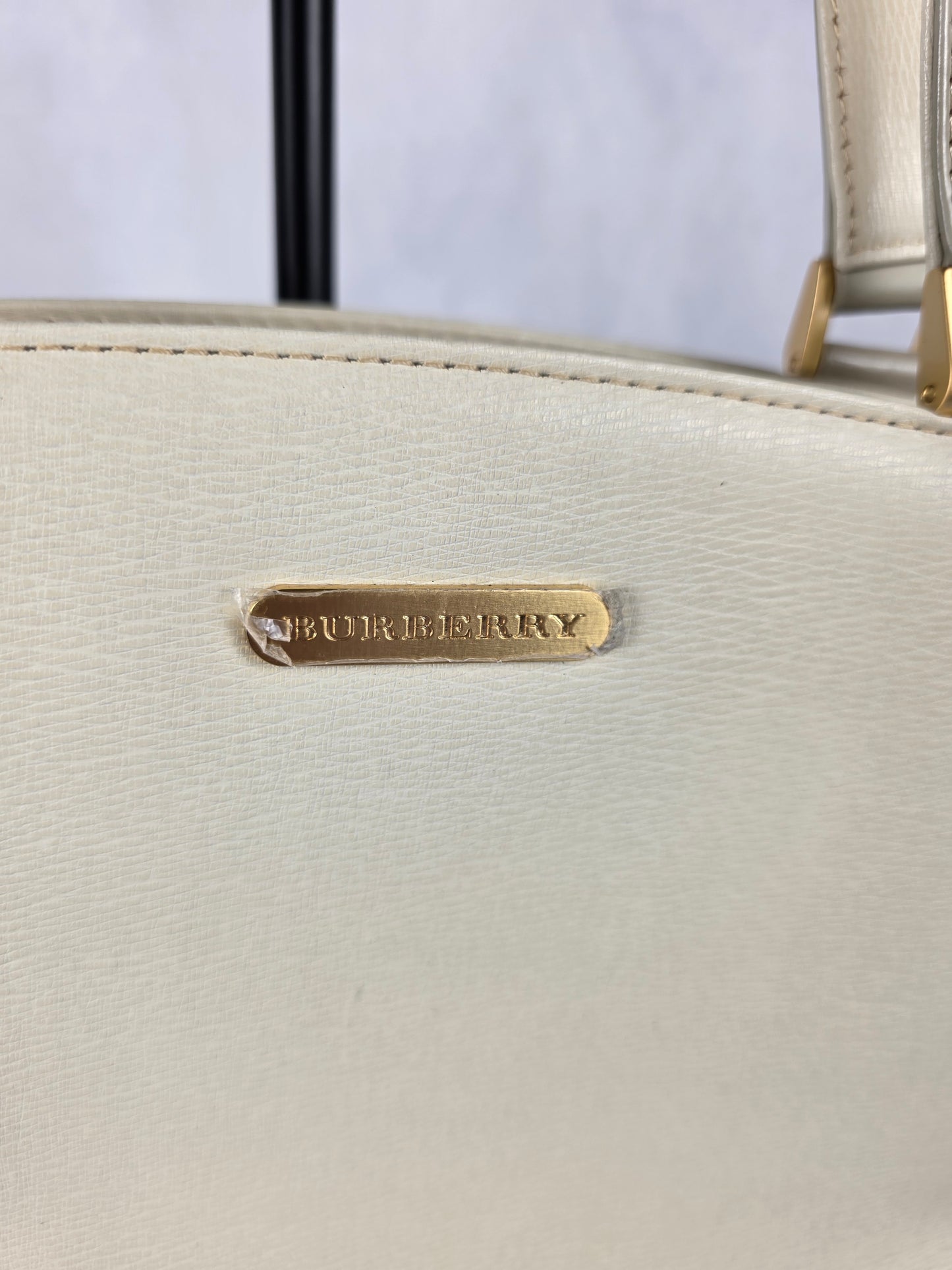 BURBERRY CREAM LEATHER TOP HANDLE BAG