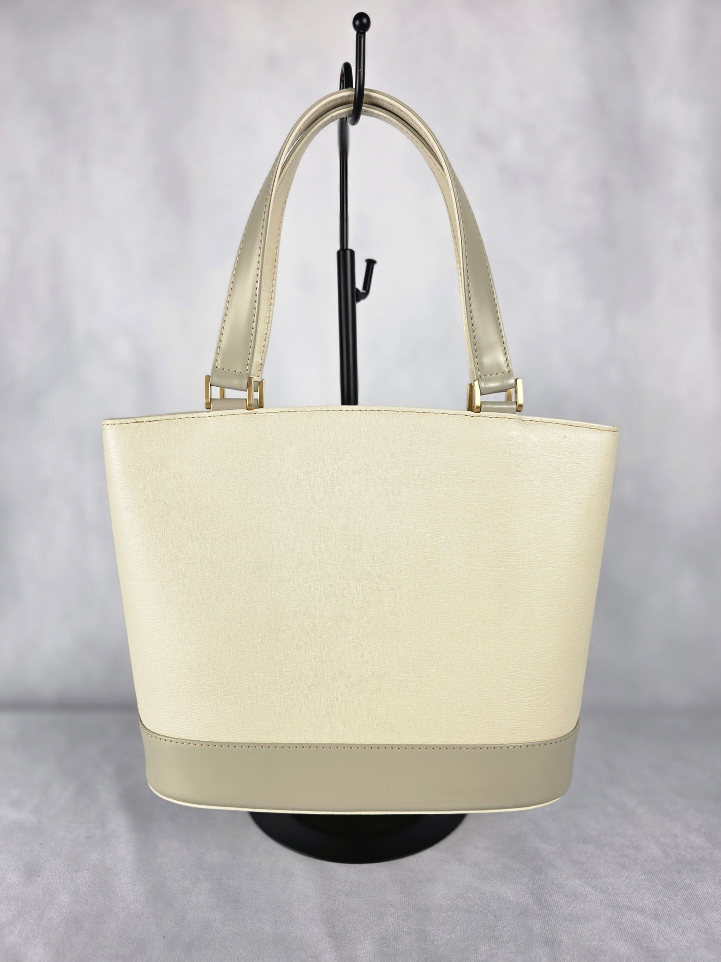 BURBERRY CREAM LEATHER TOP HANDLE BAG