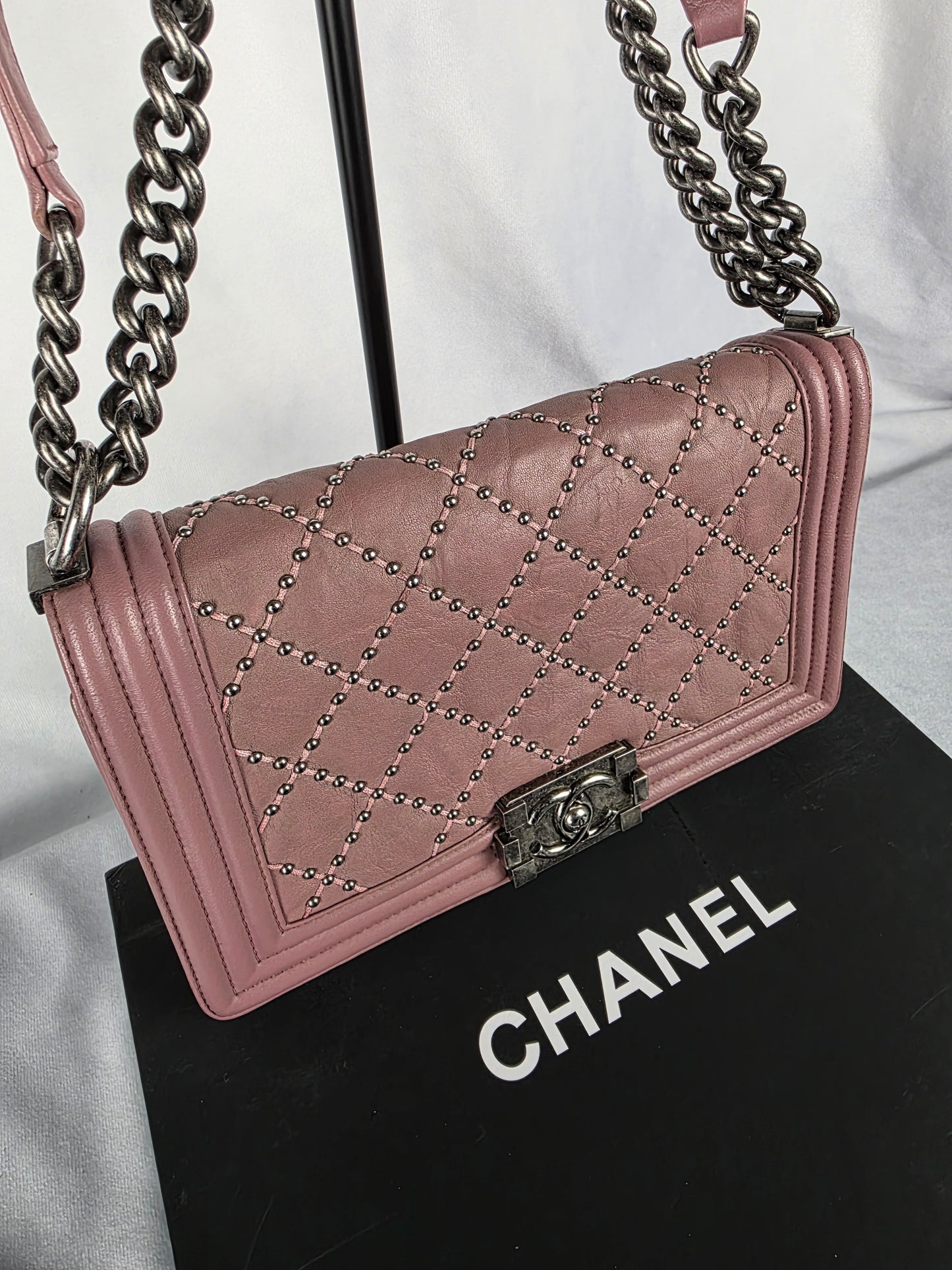 CHANEL QUILTED AND STUDDED PINK "OLD" MEDIUM BOY BAG