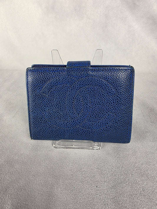CHANEL VINTAGE CAVIAR LEATHER COMPACT BIFOLD BLUE WALLET