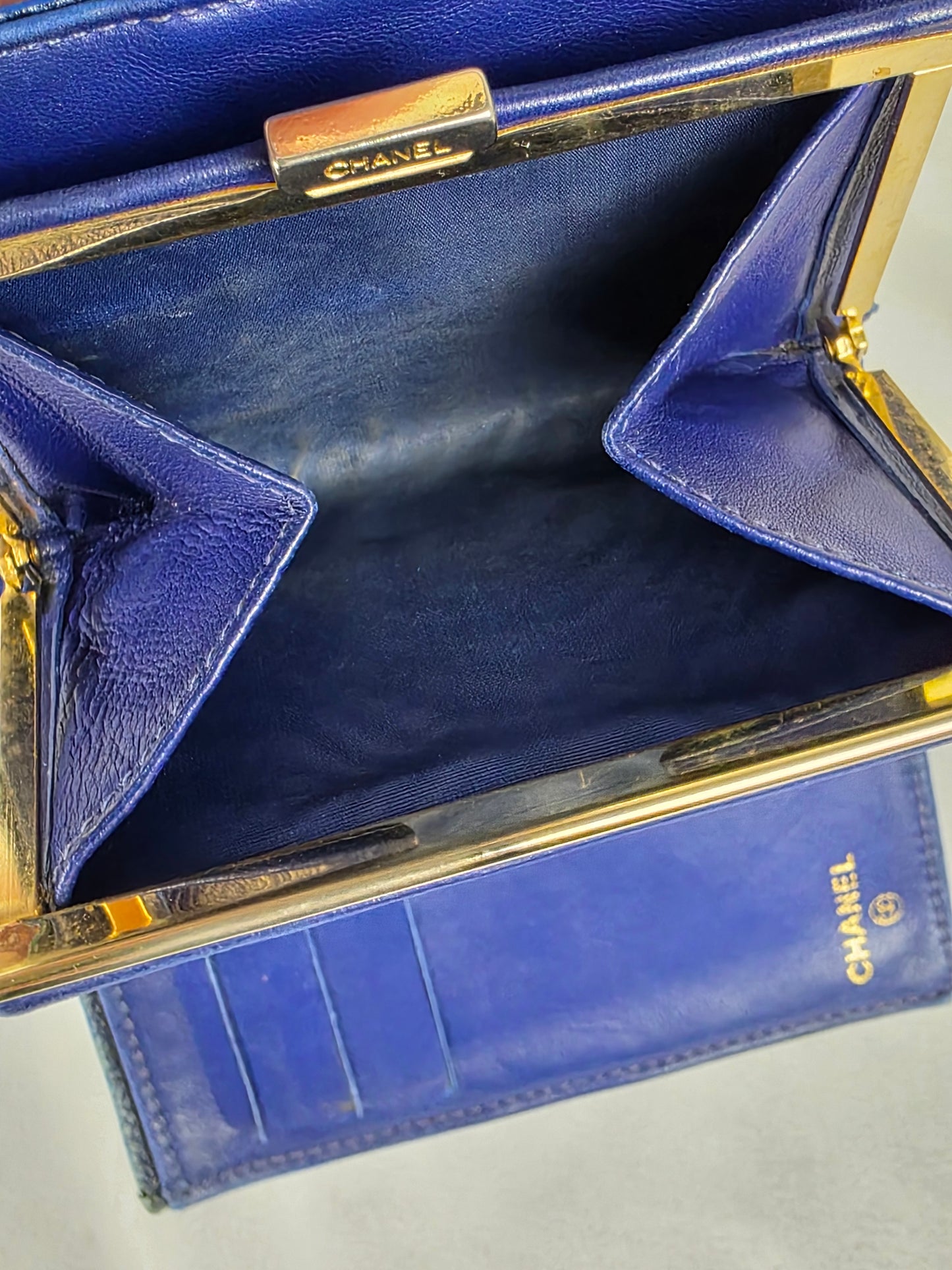 CHANEL VINTAGE CAVIAR LEATHER COMPACT BIFOLD BLUE WALLET