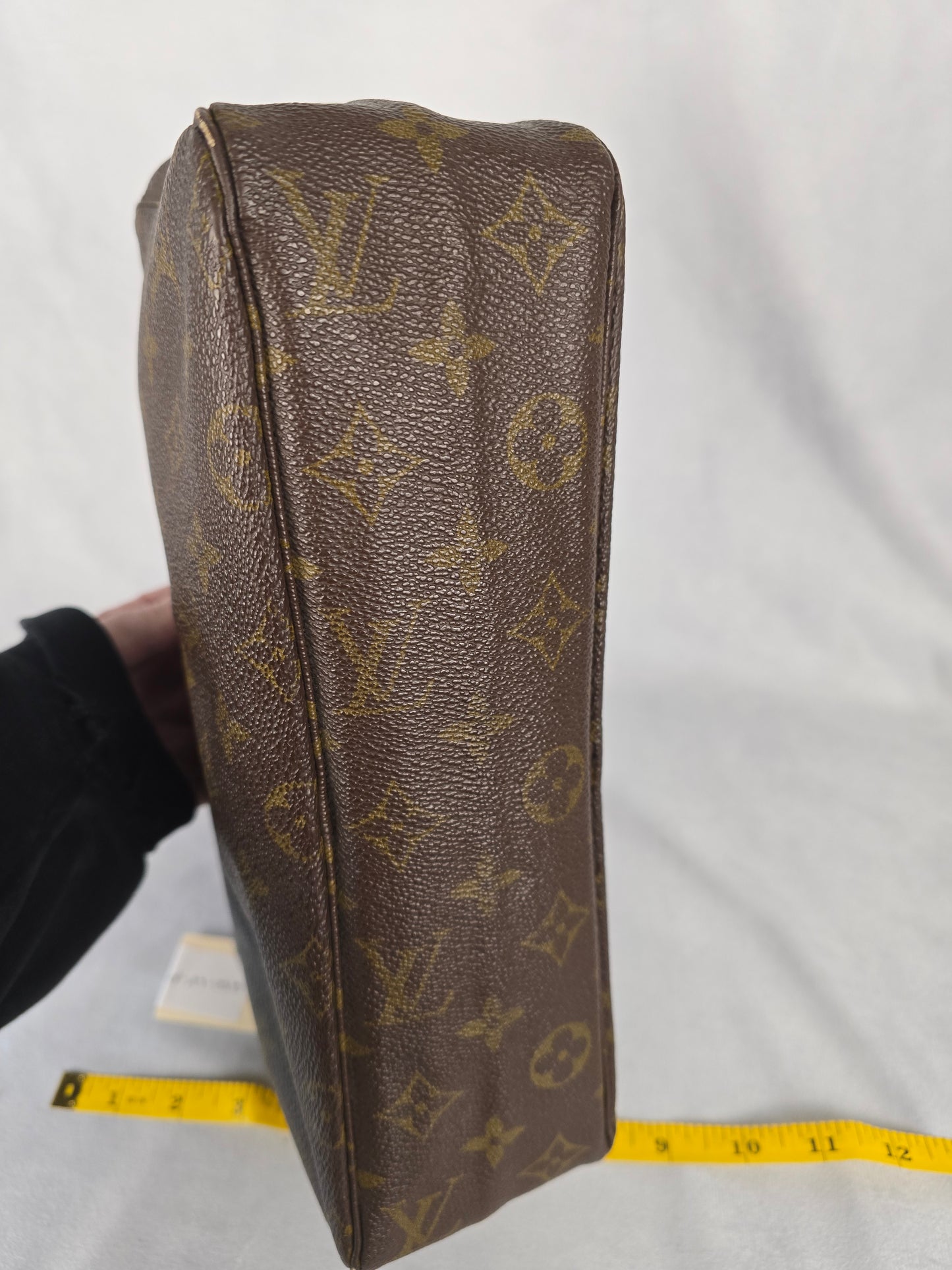Louis Vuitton Monogram Toilette 28