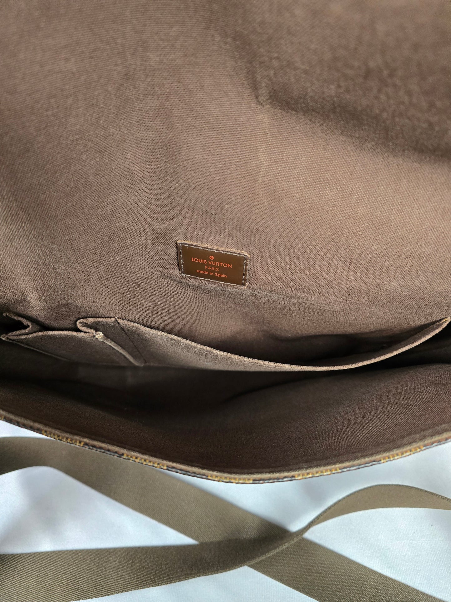 Louis Vuitton Brooklyn  Damier Ebene PM Messenger Bag