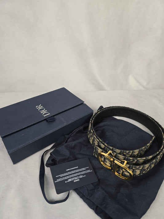 Christian Dior Montaigne Reversible Belt