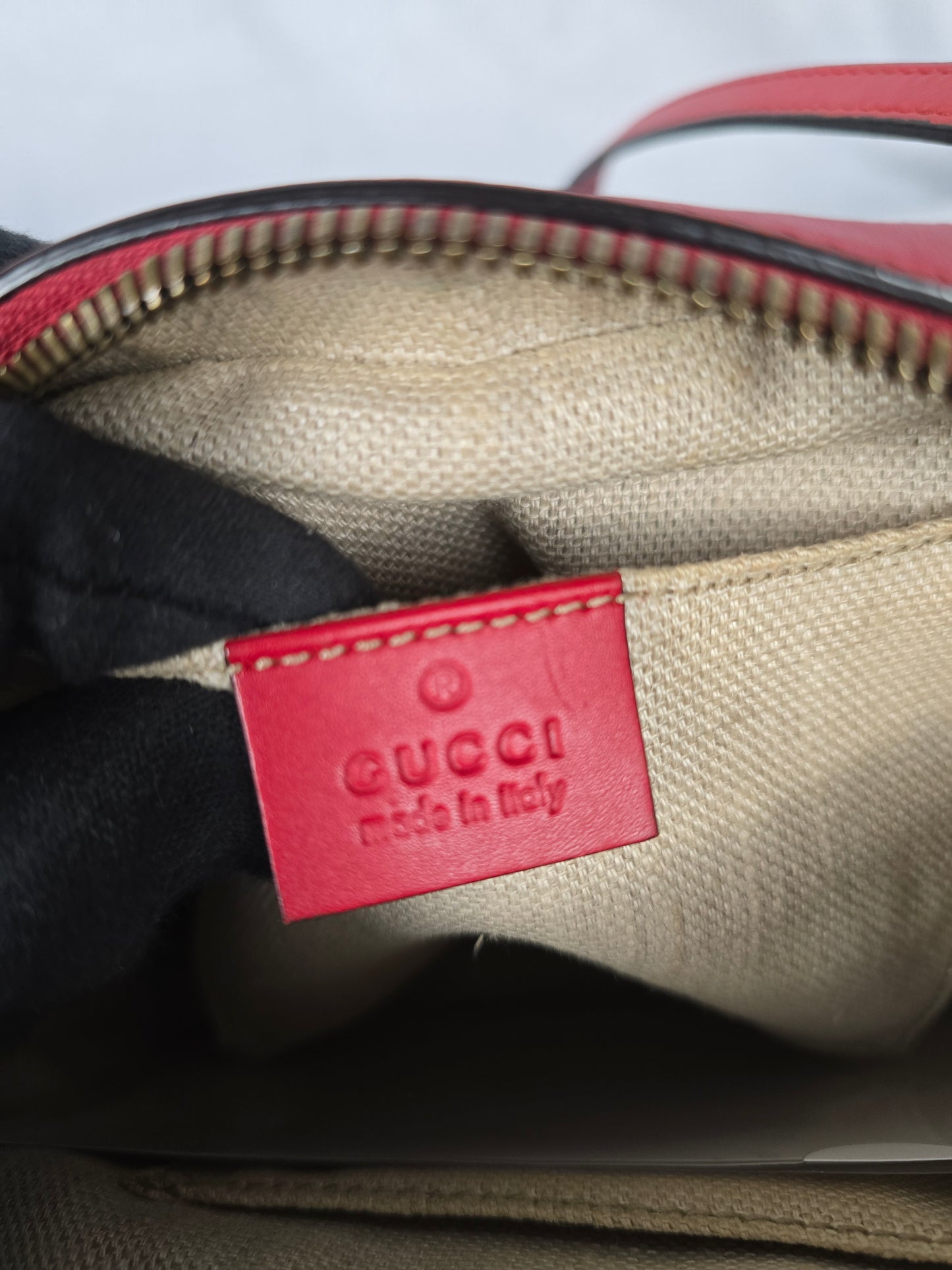 Gucci Bee Webby Red Calfskin Leather Crossbody