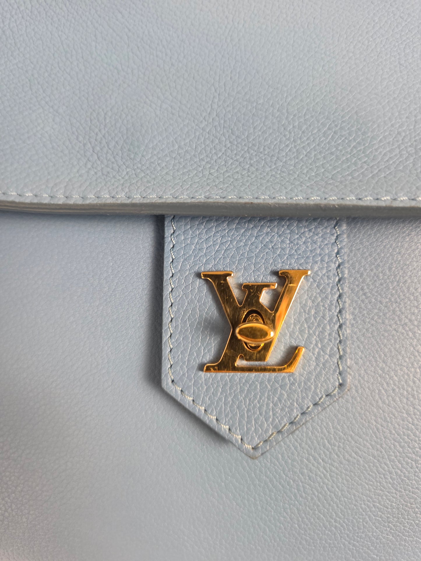 LOUIS VUITTON LOCKME MM BLEUTE CALFSKIN SHOULDER BAG