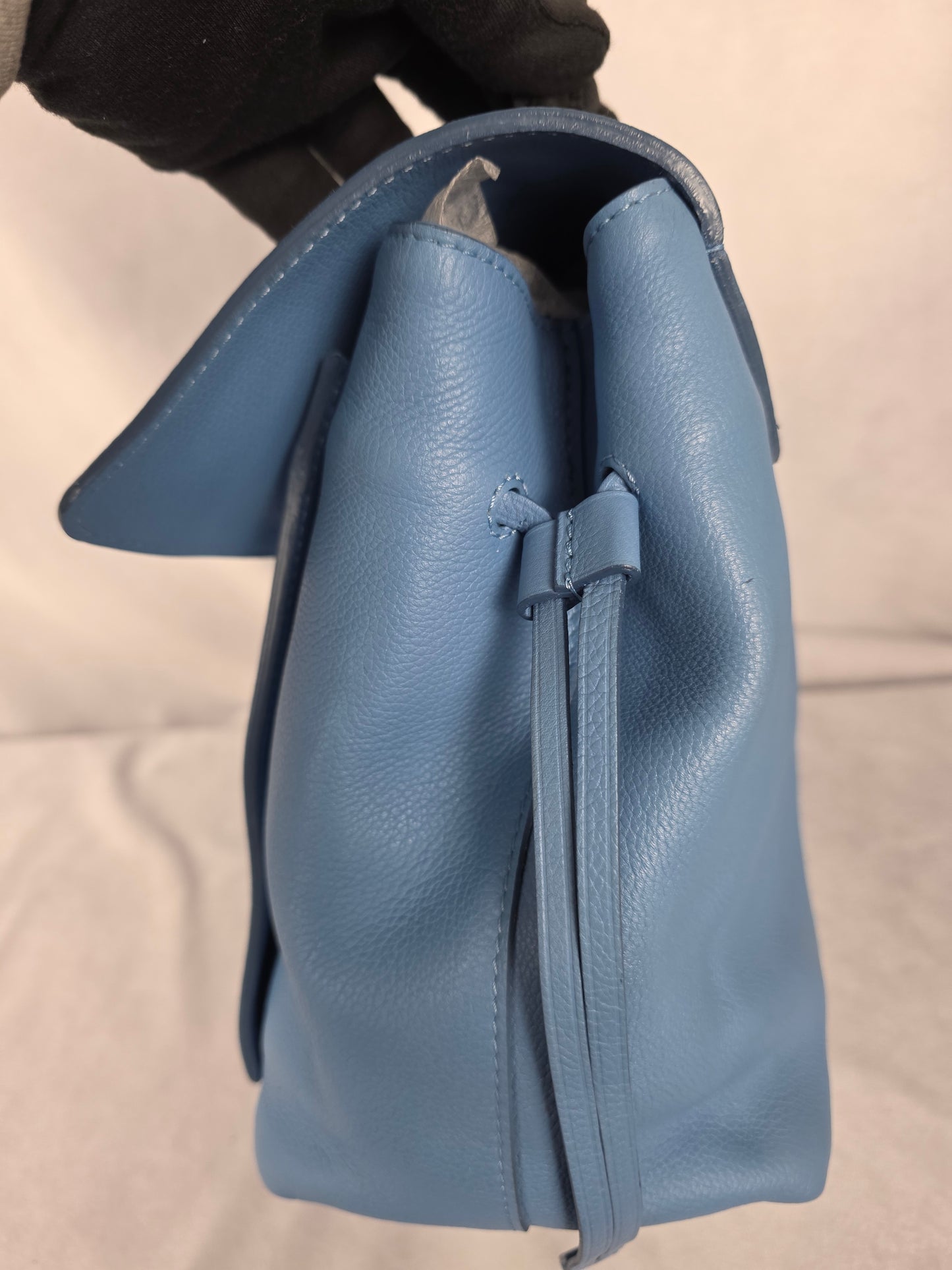 LOUIS VUITTON LOCKME MM BLEUTE CALFSKIN SHOULDER BAG