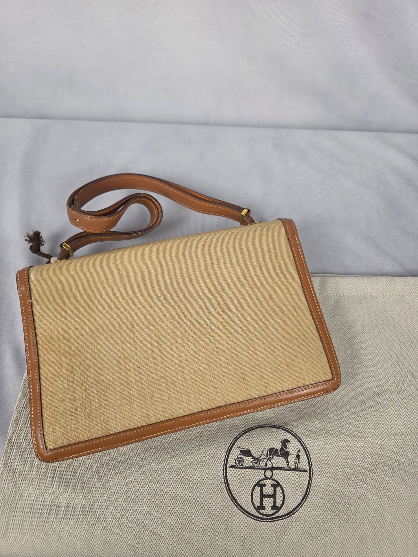 HERMES VINTAGE BEIGE BROWN CRINOLINE COURCHEVEL VINTAGE SHOULDER BAG