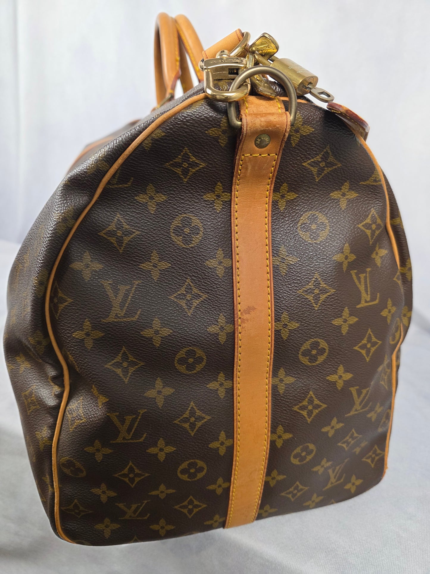LOUIS VUITTON VINTAGE MONOGRAM KEEPALL 60 BANDOULIERE W/ LOCK & KEY