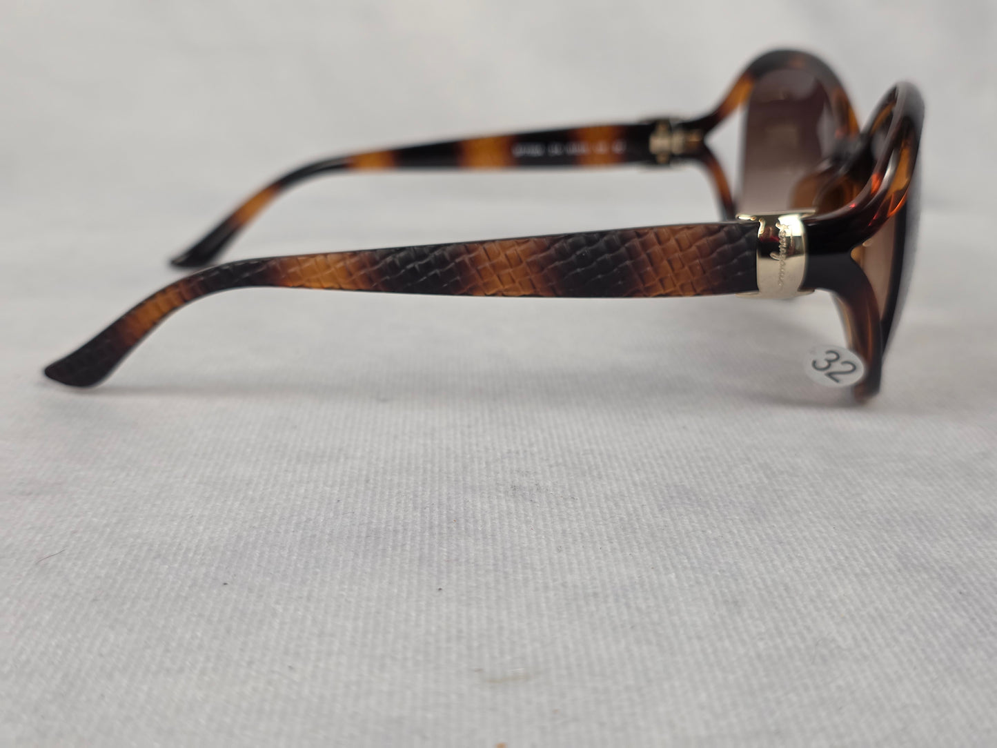 FERRAGAMO TORTOISE SHELL SUNGLASSES
