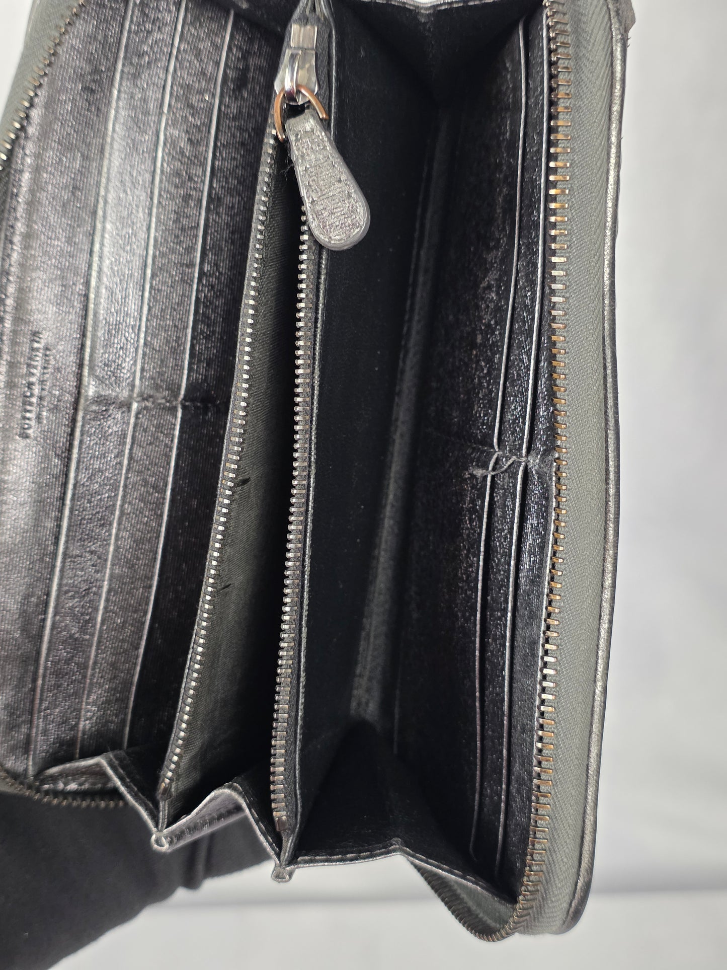 BOTTEGA BLACK INTRECCIATO WOVEN LONG ZIP-WALLET