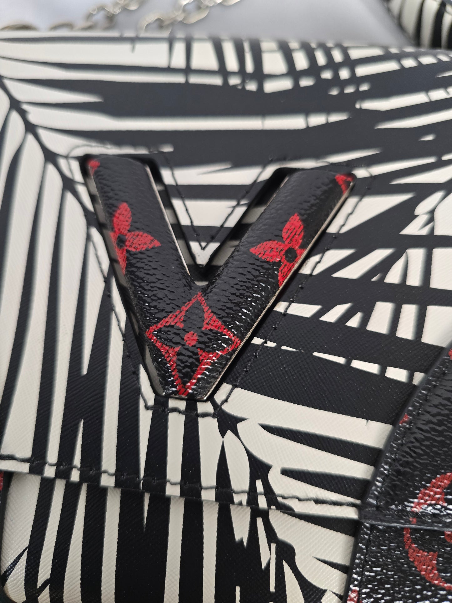 Louis Vuitton Mongram Infrarouge Palm Twist Shoulder MM Bag