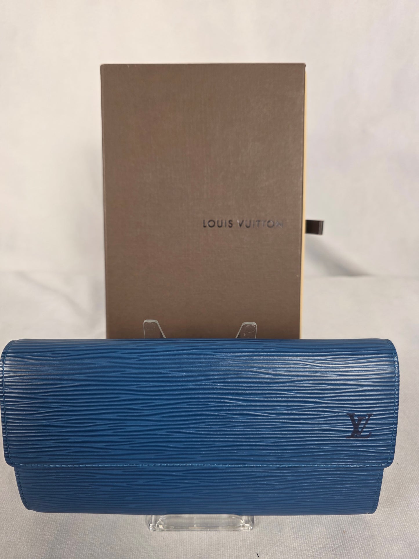 Louis Vuitton Blue Epi Sarah Wallet