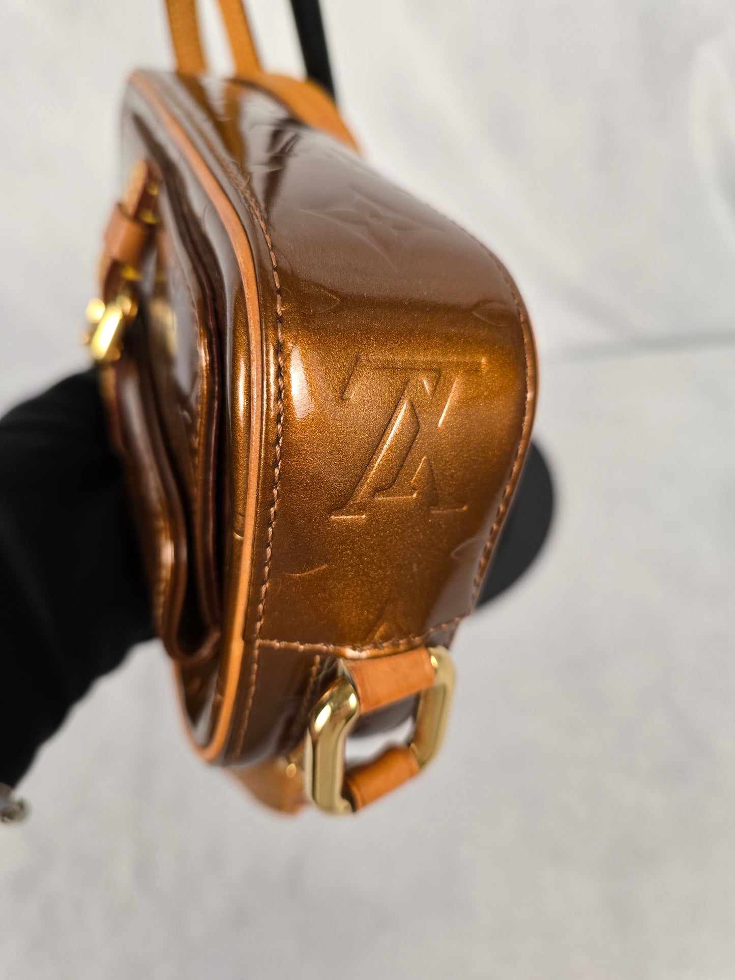 Louis Vuitton Monogram Vernis Bronze Christy MM