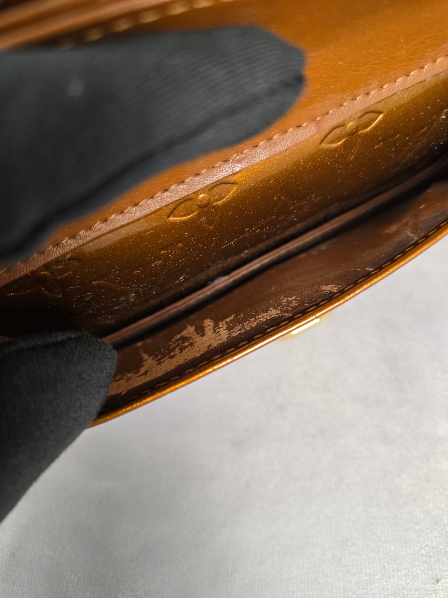 Louis Vuitton Monogram Vernis Bronze Christy MM