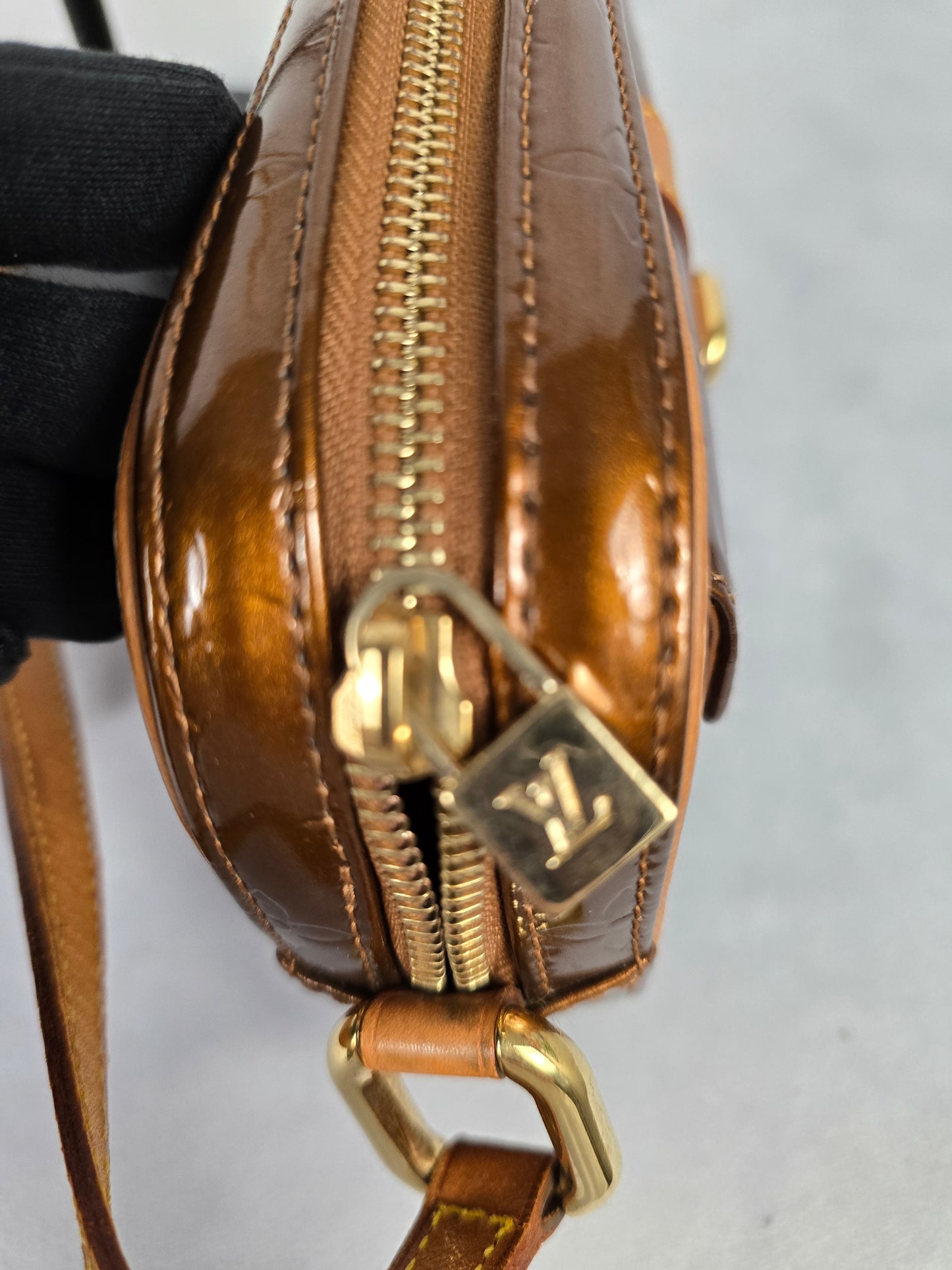 Louis Vuitton Monogram Vernis Bronze Christy MM