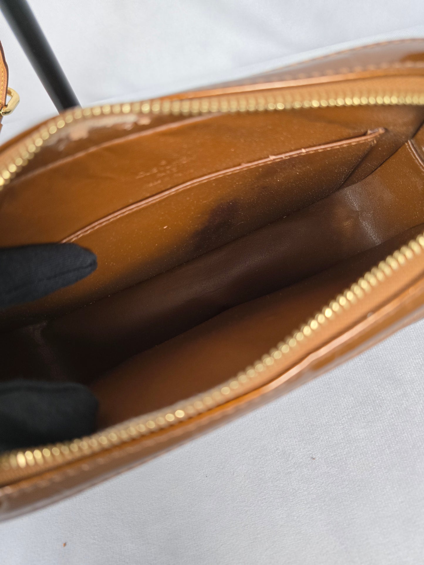 Louis Vuitton Monogram Vernis Bronze Christy MM