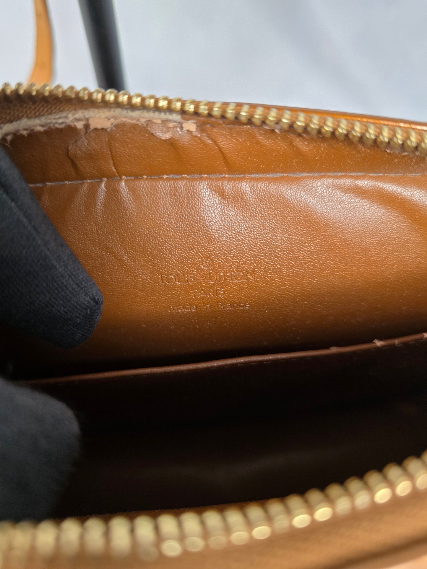 Louis Vuitton Monogram Vernis Bronze Christy MM