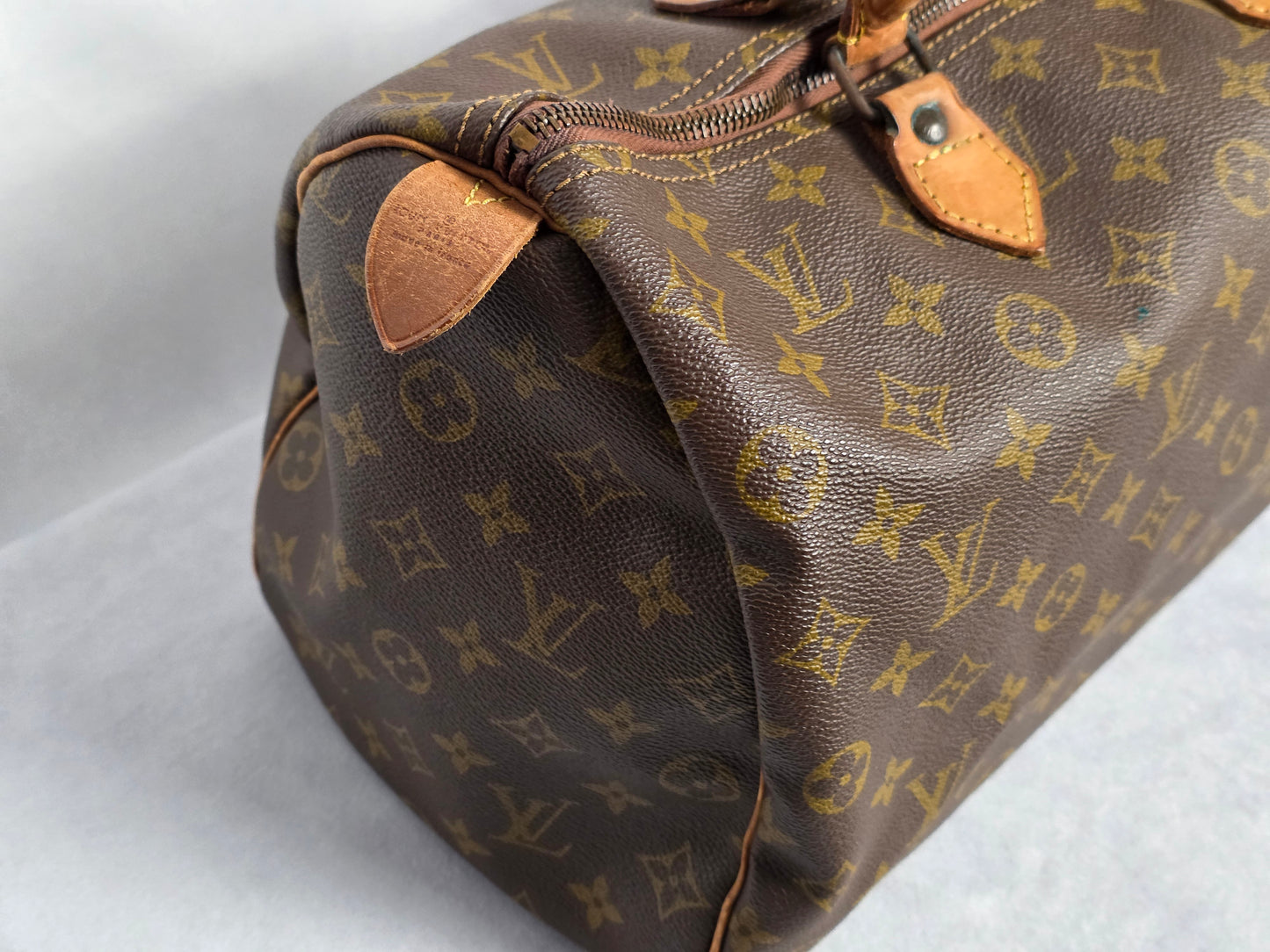 Louis Vuitton Vintage Monogram Speedy 35