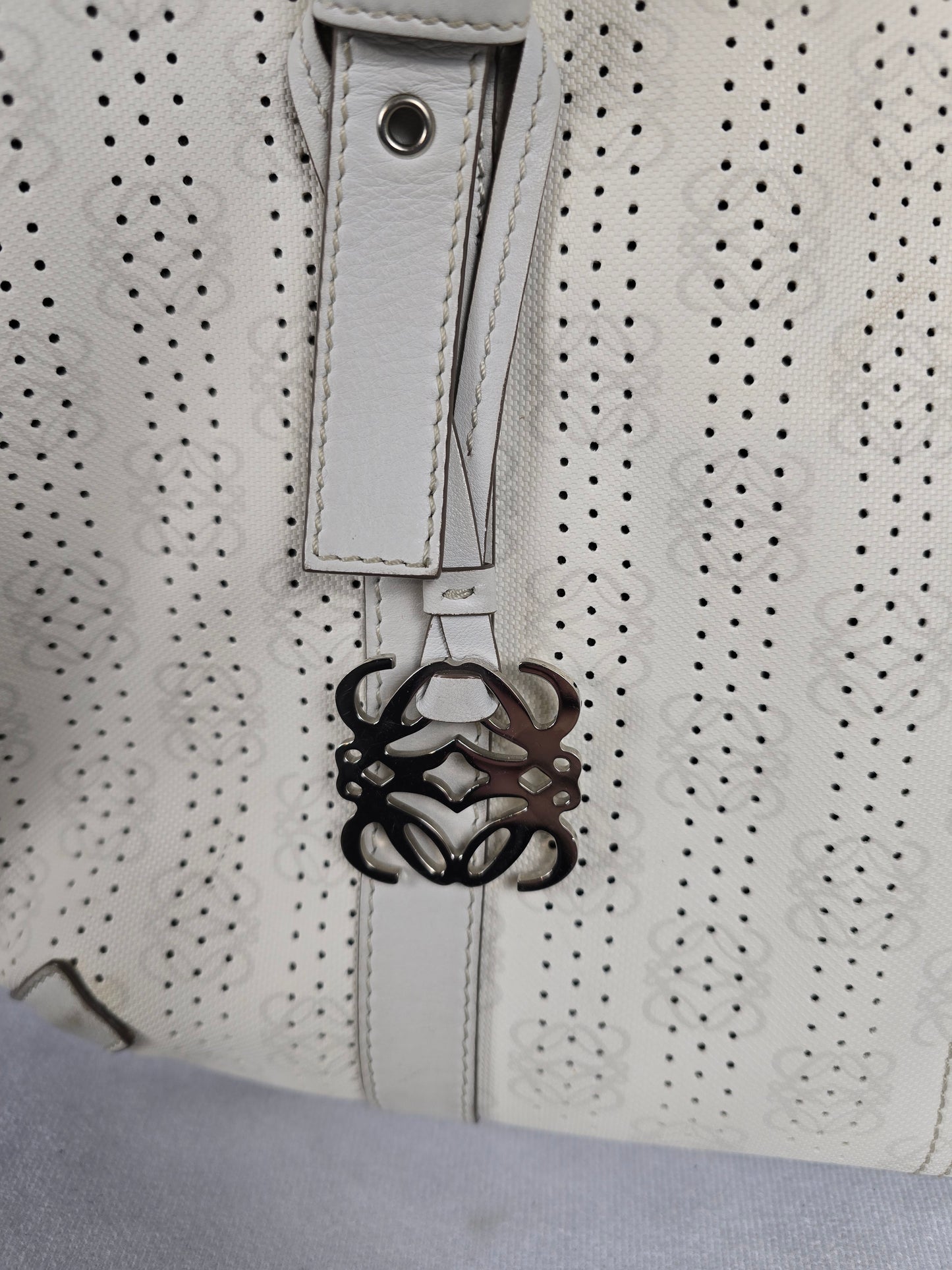 Loewe Anagram Tote in Off White