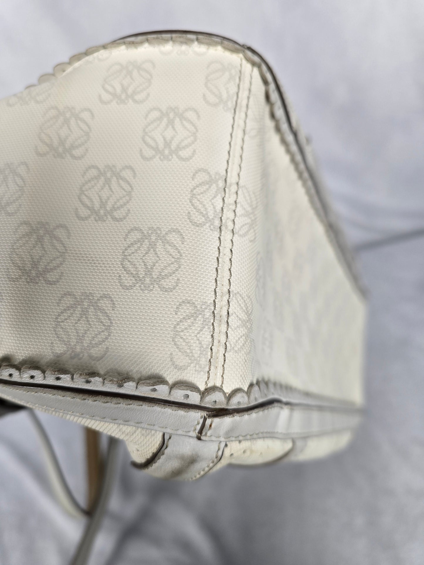 Loewe Anagram Tote in Off White