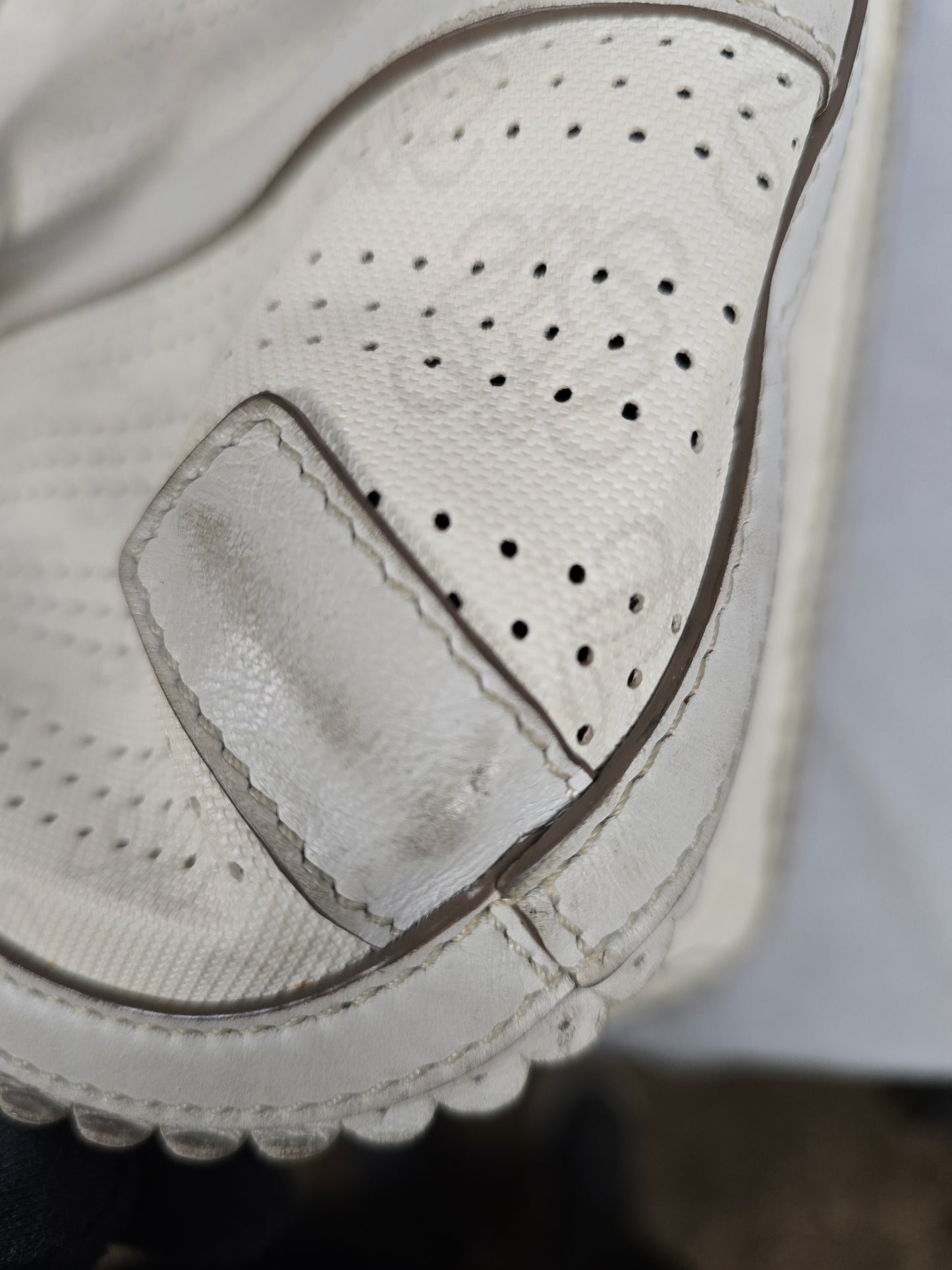 Loewe Anagram Tote in Off White