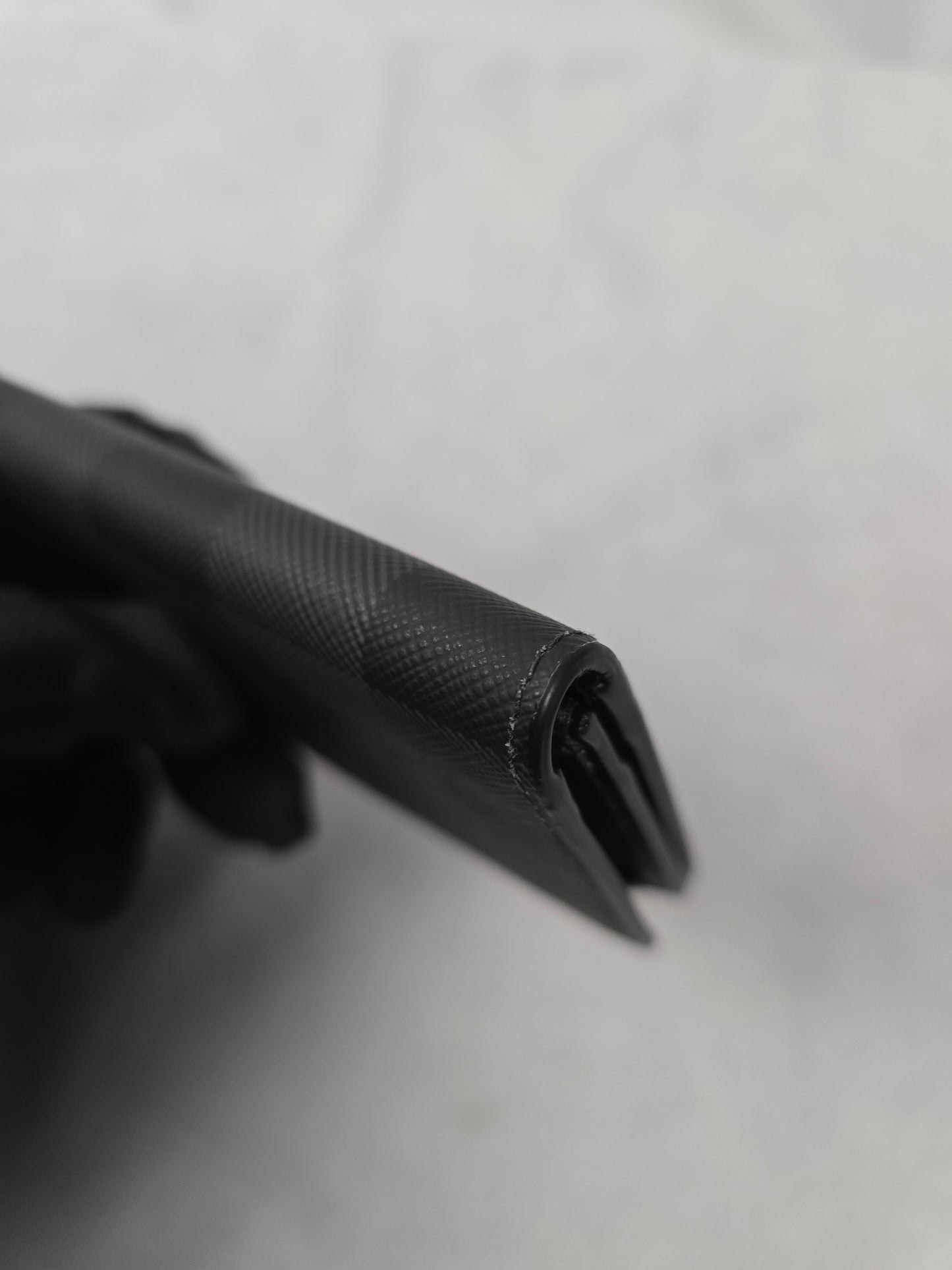 Burberry Black Gray Bifold Check Card Case