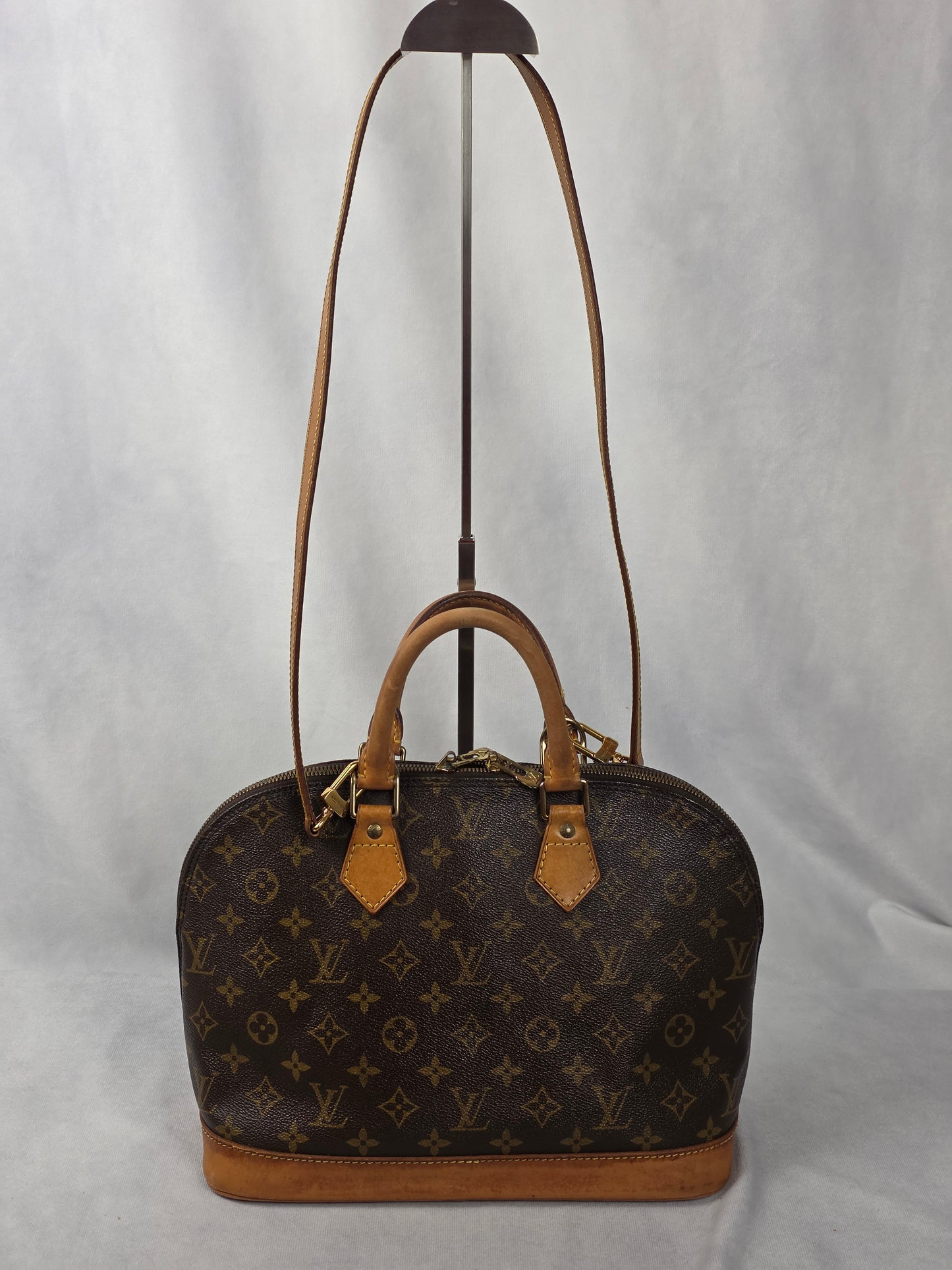 LOUIS VUITTON VINTAGE MONOGRAM ALMA PM HANDBAG