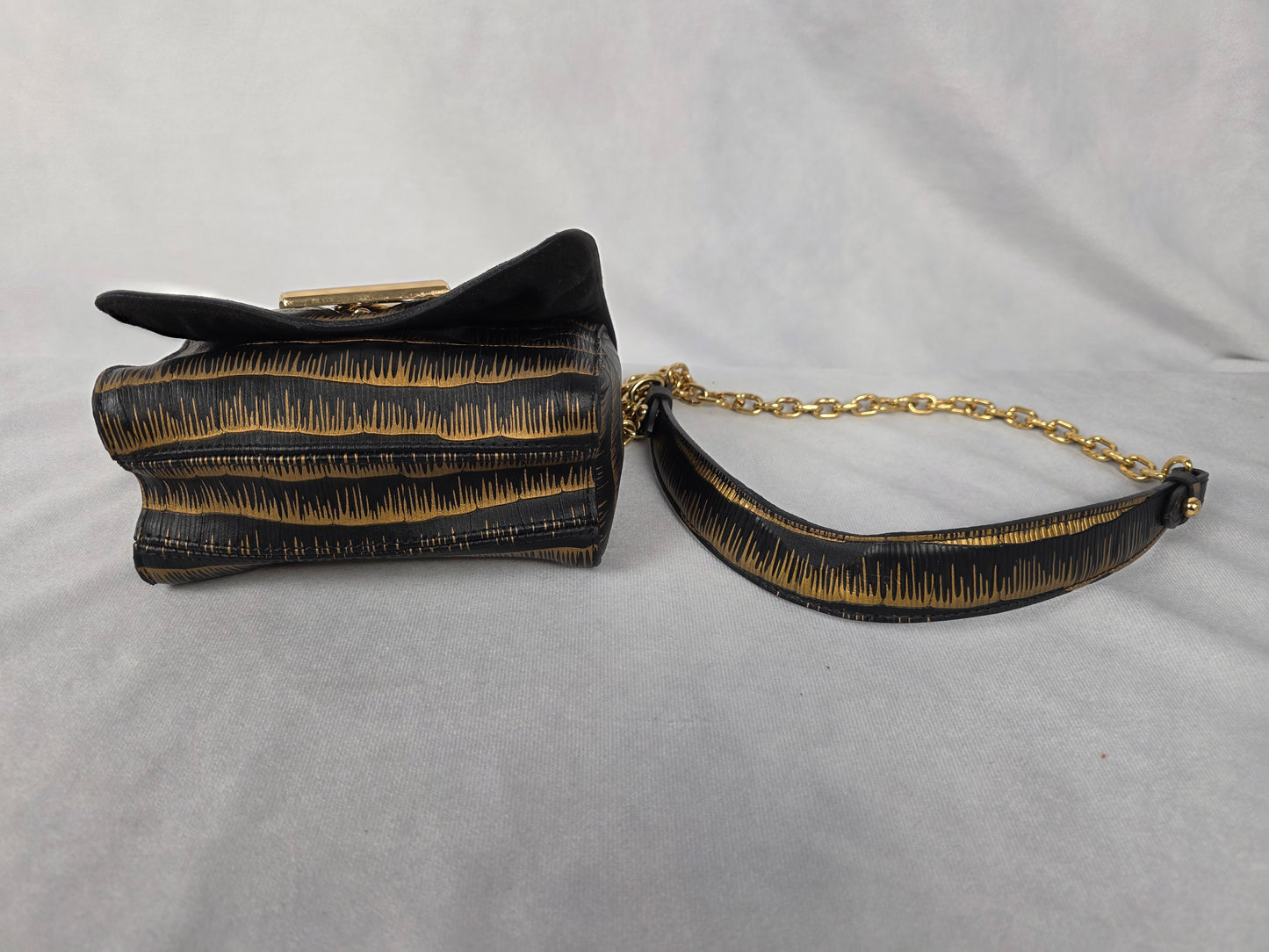 LOUIS VUITTON BLACK/GOLD EPI PRINTED TWIST PM SHOULDER BAG