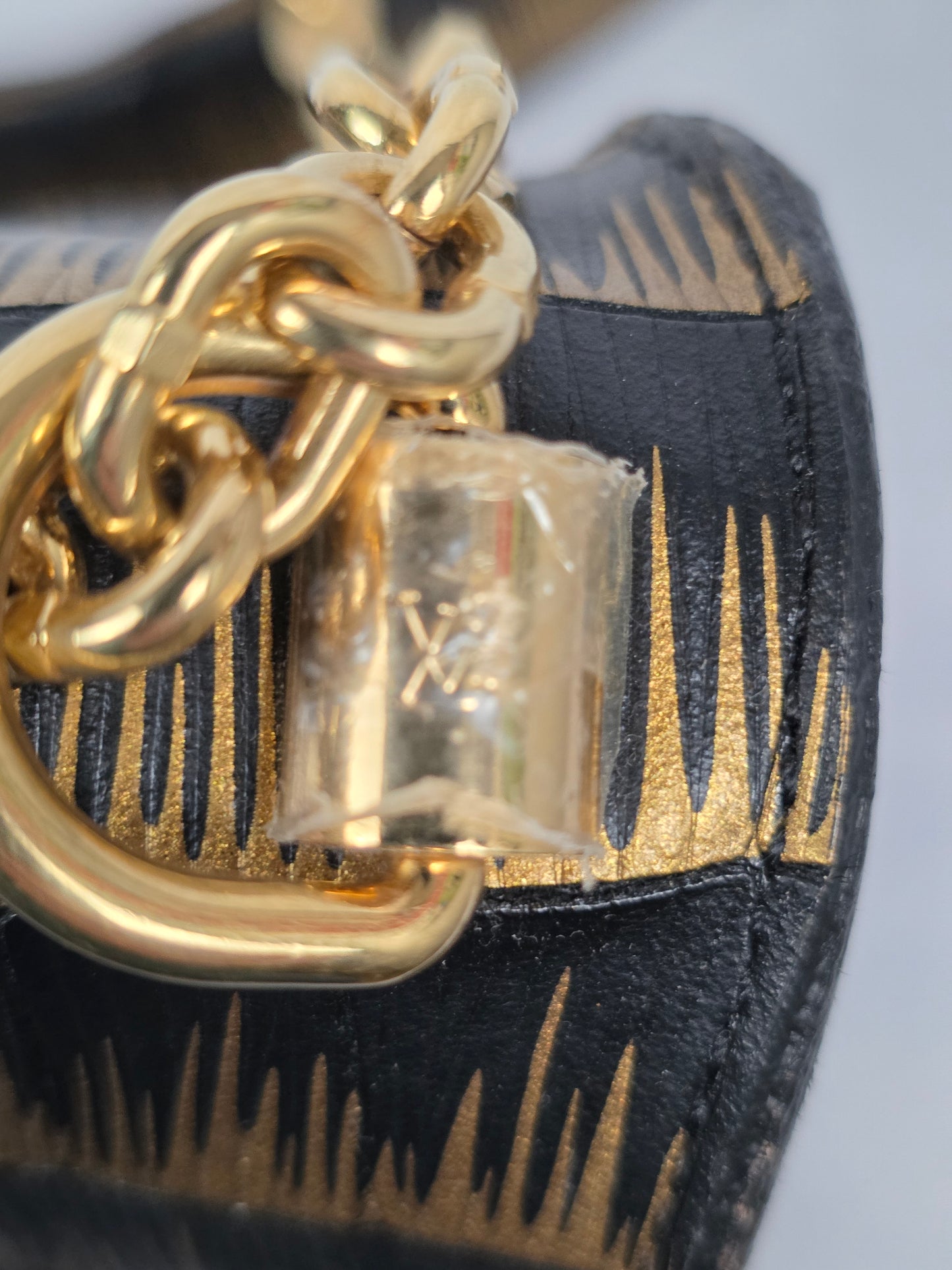 LOUIS VUITTON BLACK/GOLD EPI PRINTED TWIST PM SHOULDER BAG