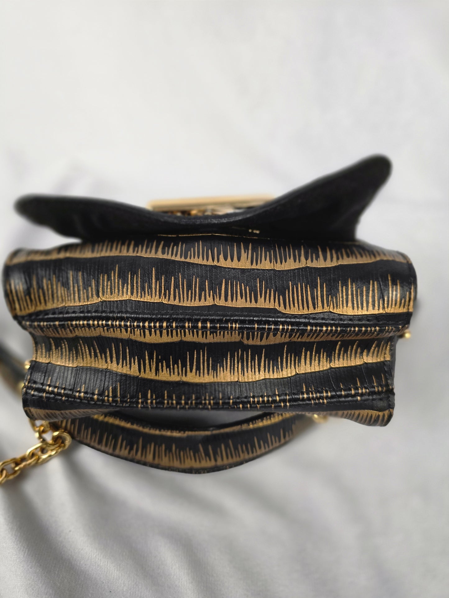 LOUIS VUITTON BLACK/GOLD EPI PRINTED TWIST PM SHOULDER BAG