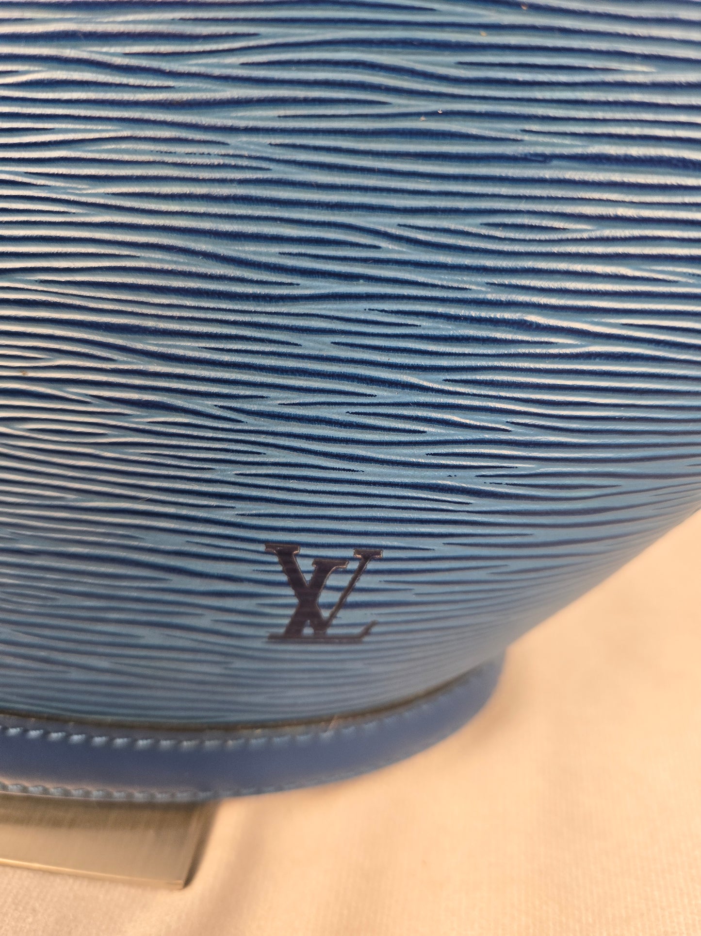 Louis Vuitton St Jacques PM Blue Epi Shoulder Bag