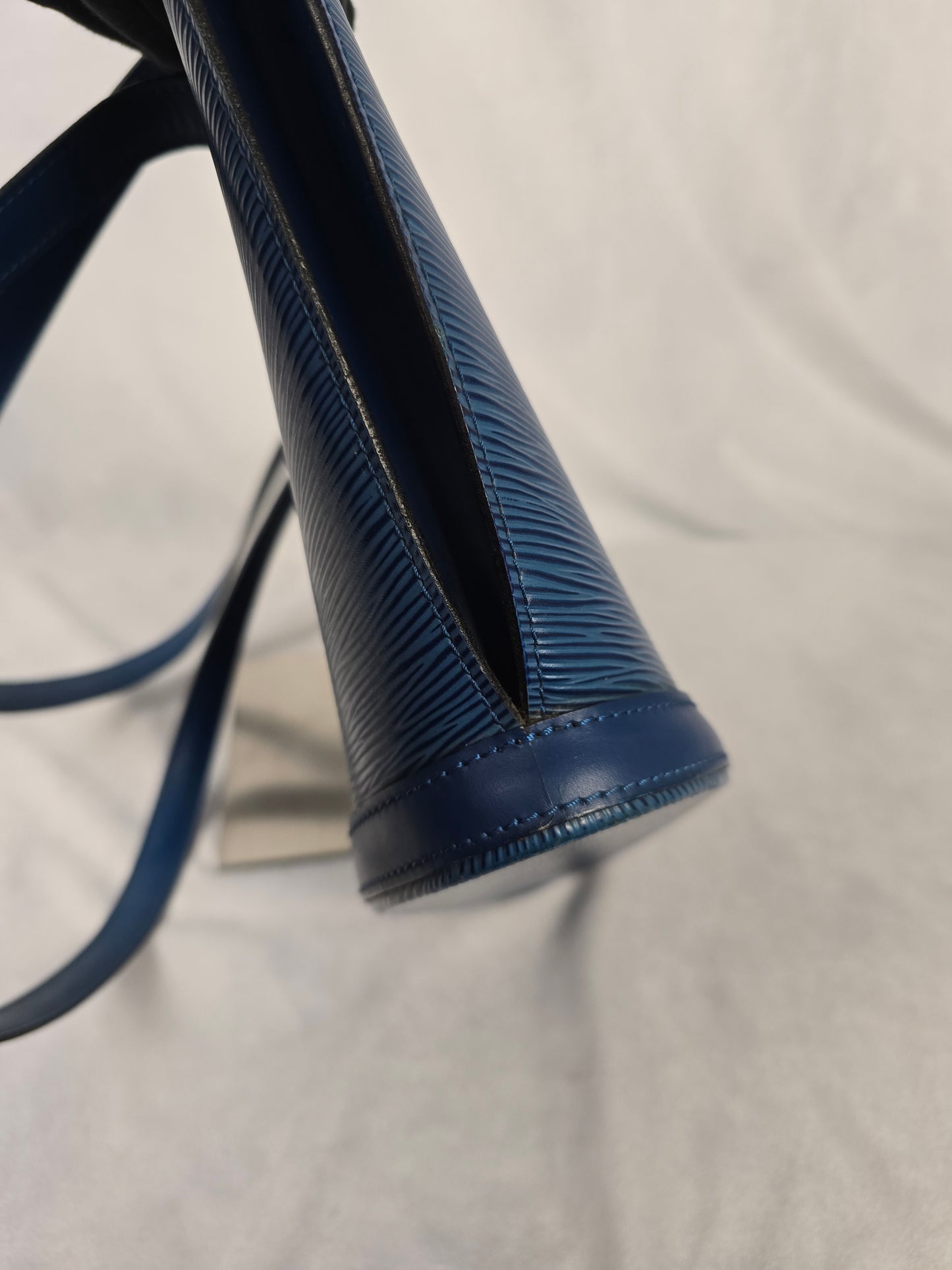 Louis Vuitton St Jacques PM Blue Epi Shoulder Bag