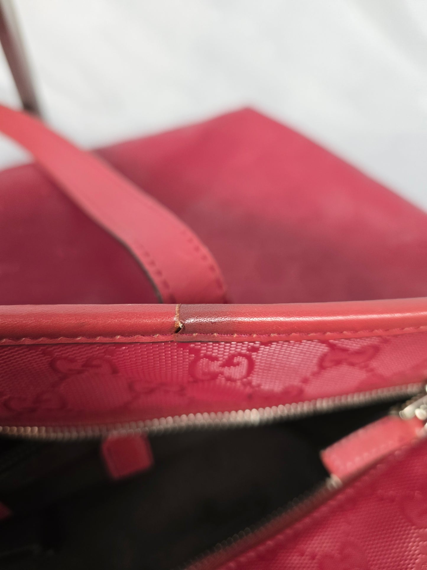 Gucci GG Imprime Tote in Red