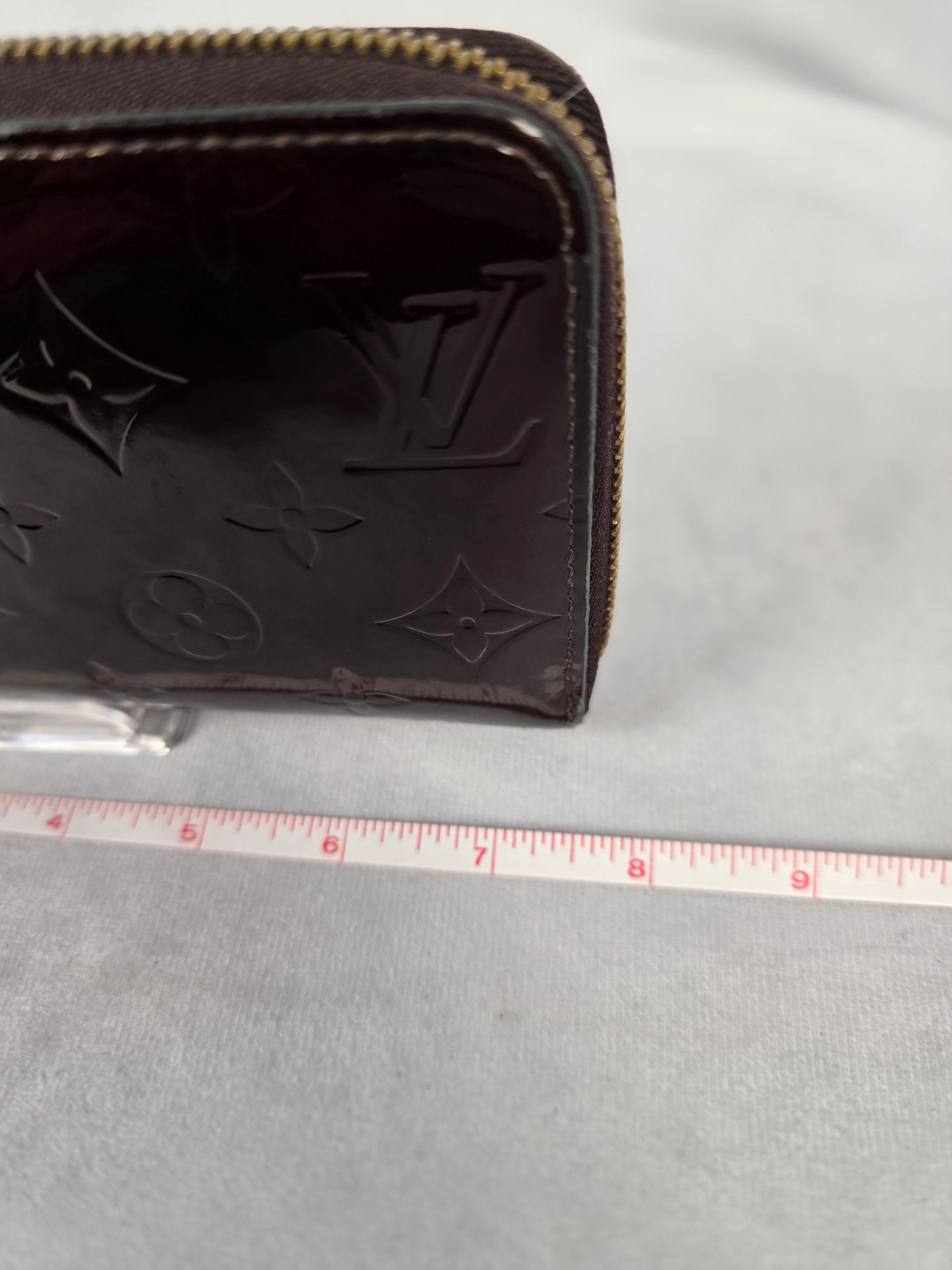 Louis Vuitton Amarente Vernis Brown Embossed Zippy Wallet