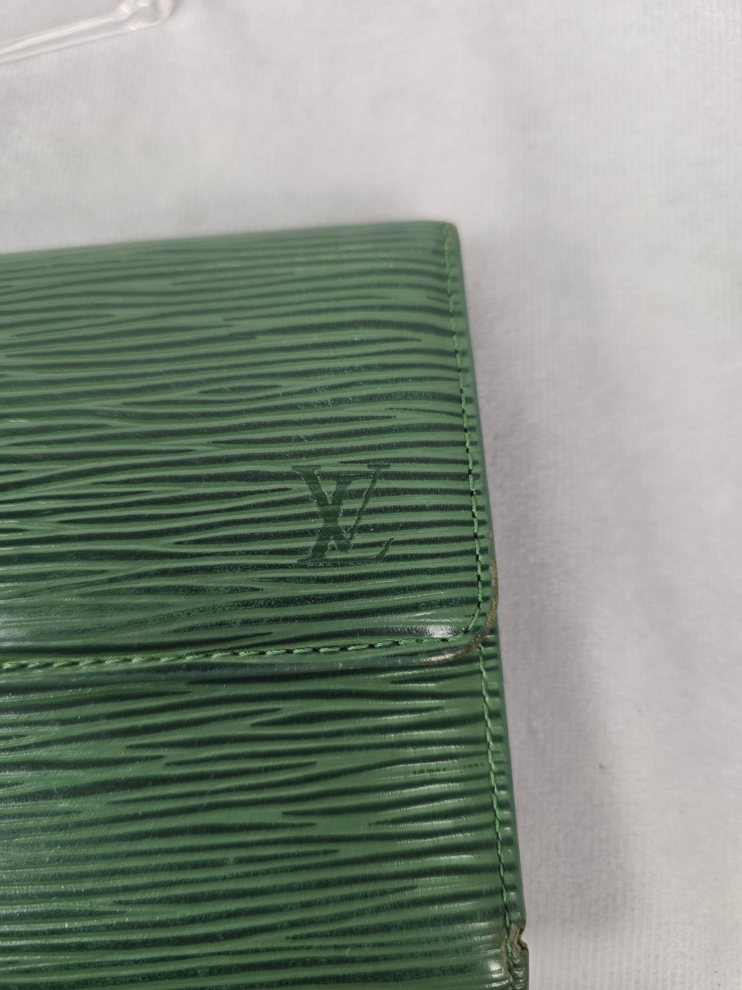 Louis Vuitton EPI Sarah Green Wallet