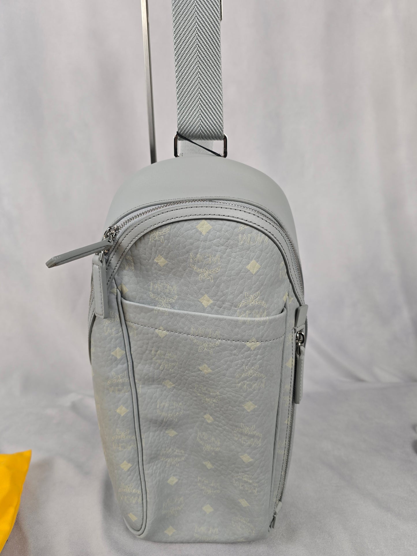 MCM Aren Sling Bank in Visetos Light Gray - NWT