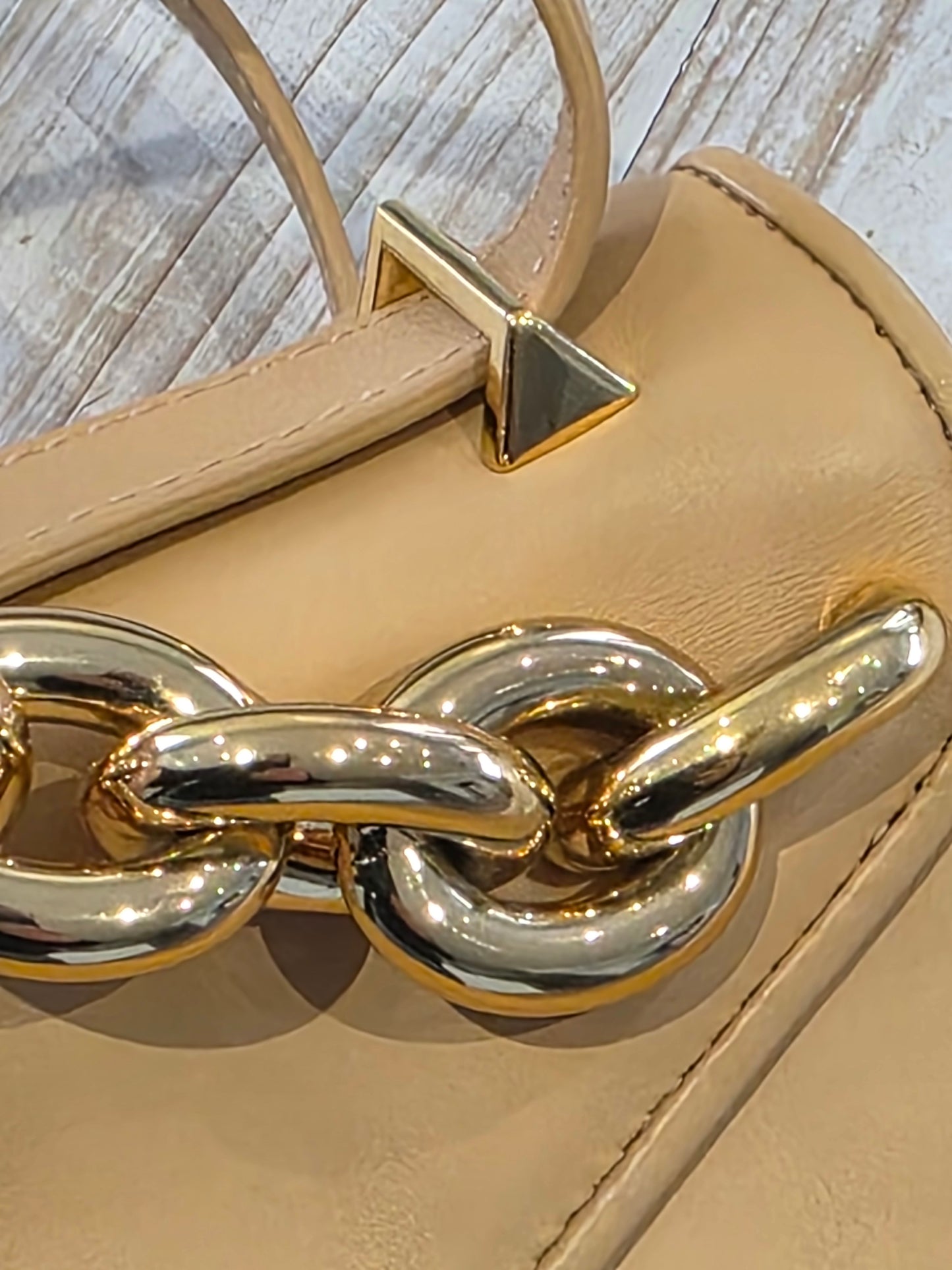 Bottega Veneta Mount Medium Envelope Chain Bag - Smooth Calfskin - Almond/Beige