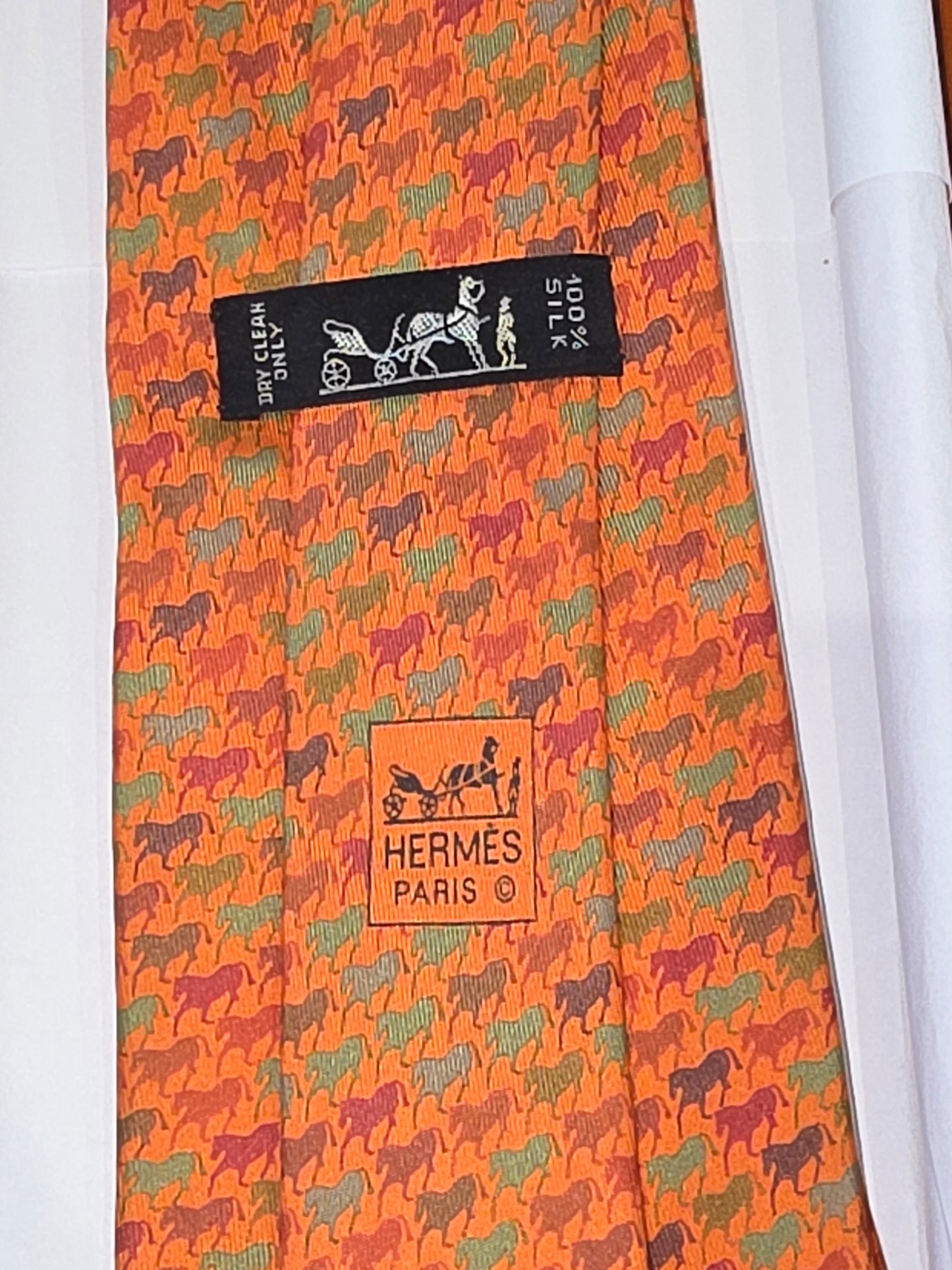 Hermès Silk Tie - Vintage Equestrian Horse Motif (Classic Orange)