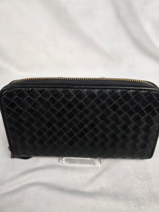 Bottega Veneta Black Intrecciato Leather Zippy Long Wallet
